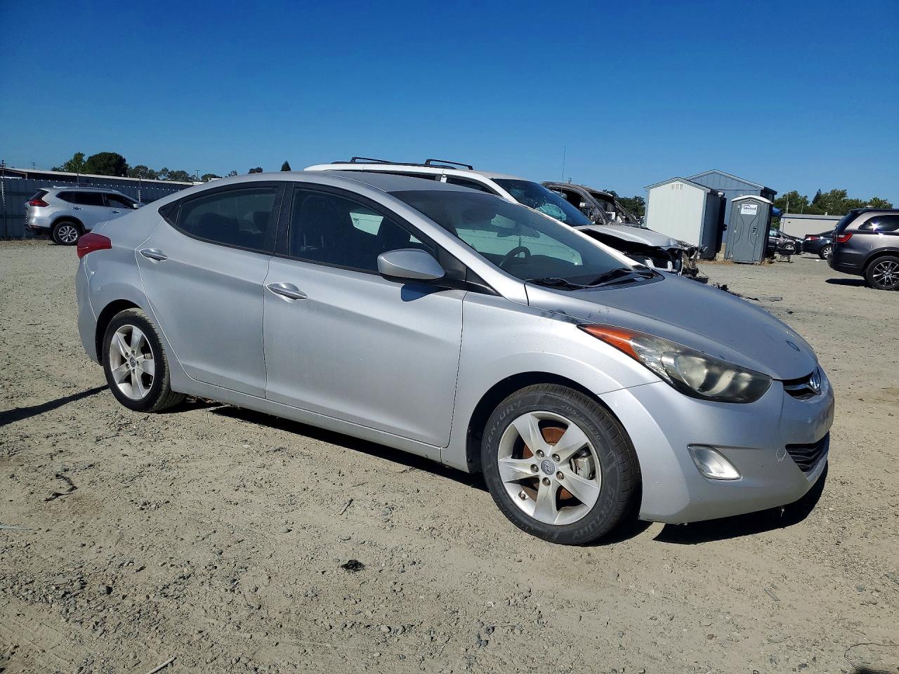 2013 Hyundai Elantra Gls Silver vin: KMHDH4AEXDU693925