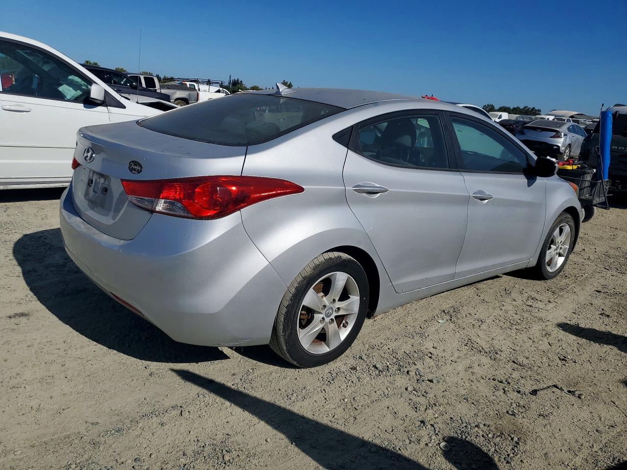 2013 Hyundai Elantra Gls Silver vin: KMHDH4AEXDU693925
