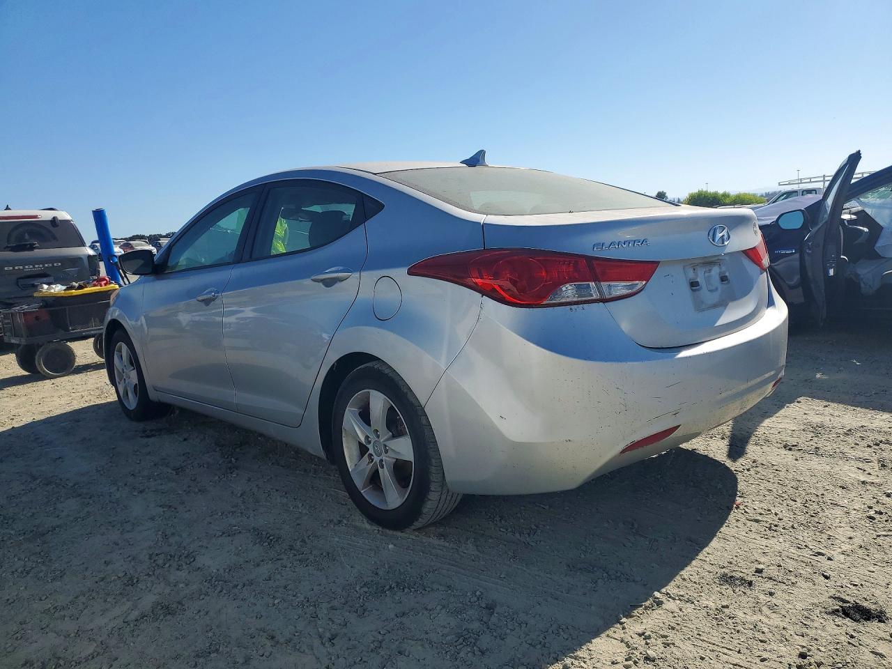 2013 Hyundai Elantra Gls Silver vin: KMHDH4AEXDU693925