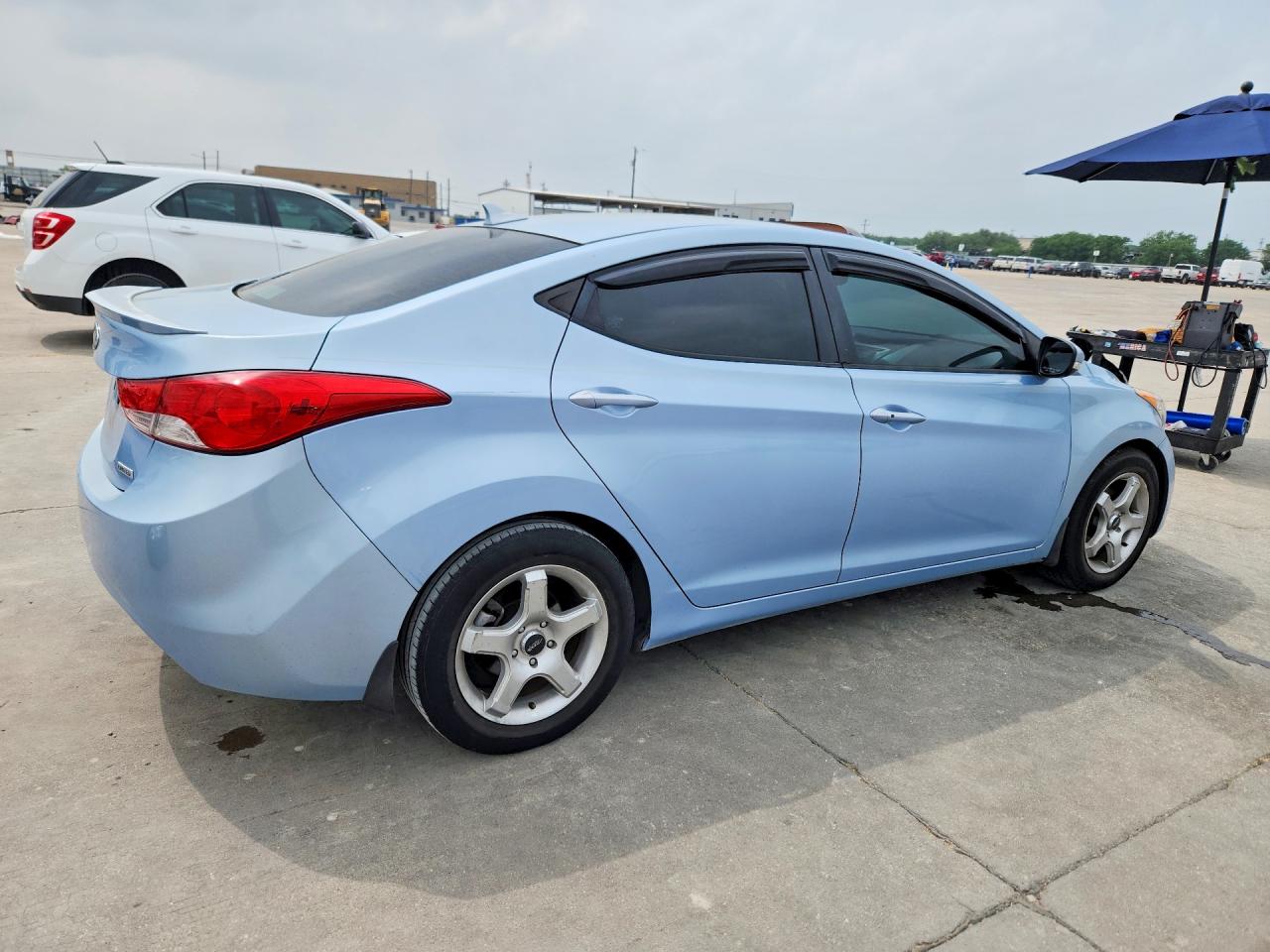 2013 Hyundai Elantra Limited Blue vin: KMHDH4AEXDU716250