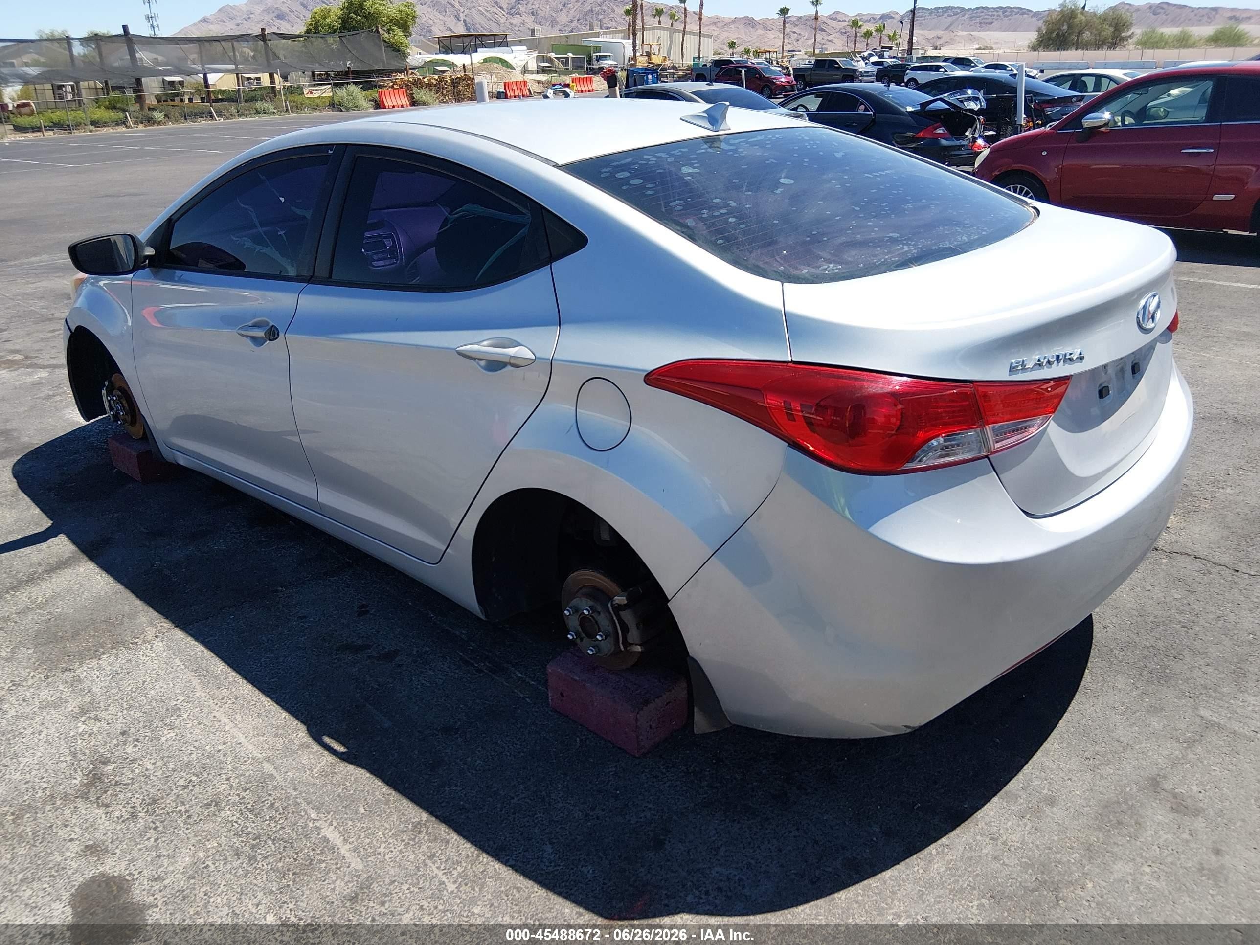 2013 Hyundai Elantra Gls Silver vin: KMHDH4AEXDU849221