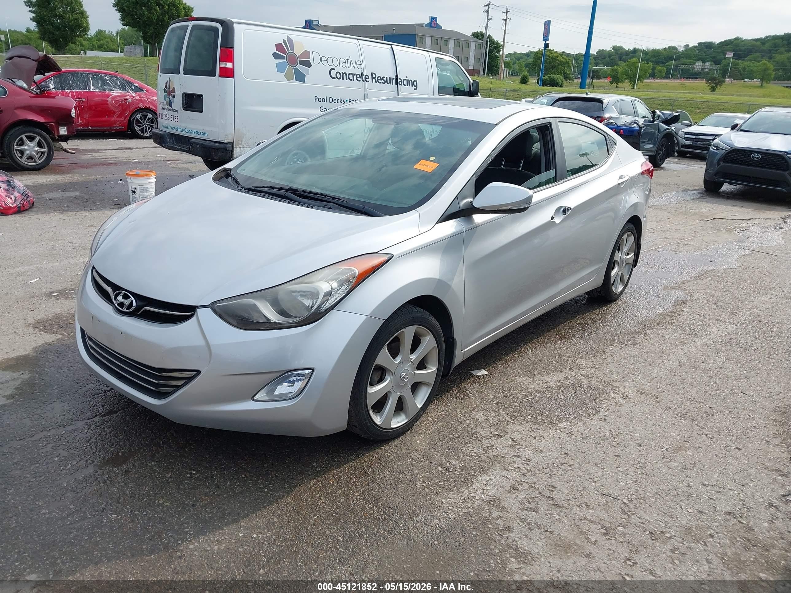 2013 Hyundai Elantra Limited Silver vin: KMHDH4AEXDU920742