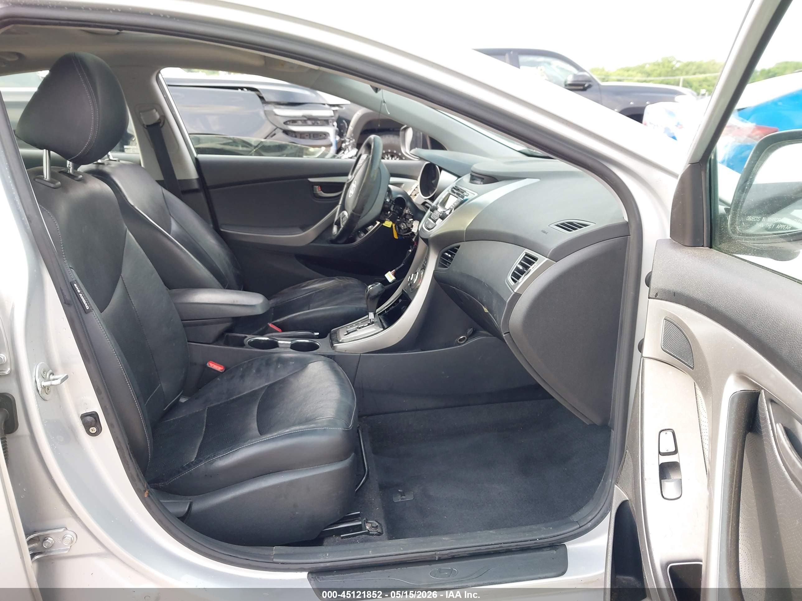 2013 Hyundai Elantra Limited Silver vin: KMHDH4AEXDU920742