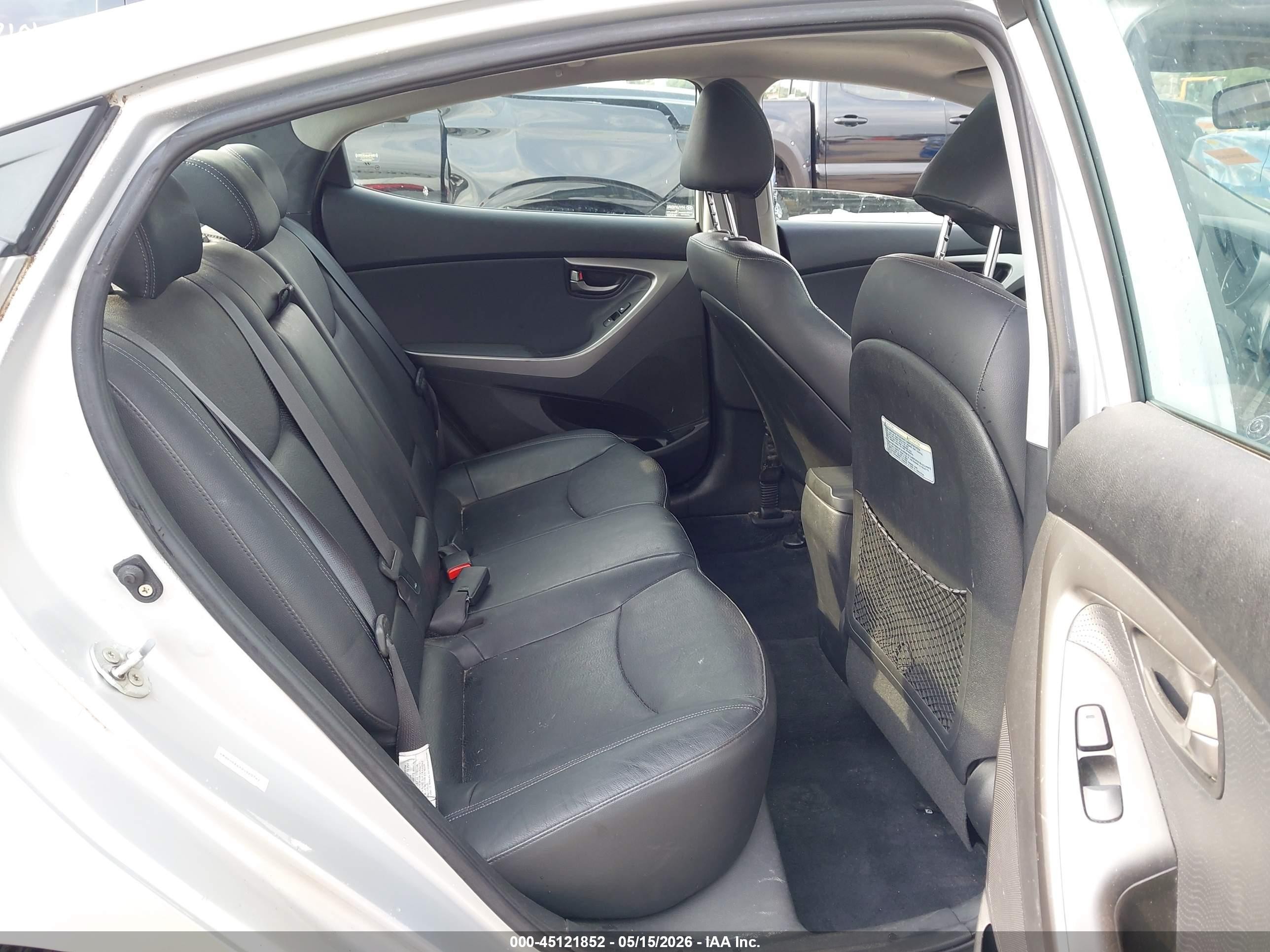 2013 Hyundai Elantra Limited Silver vin: KMHDH4AEXDU920742