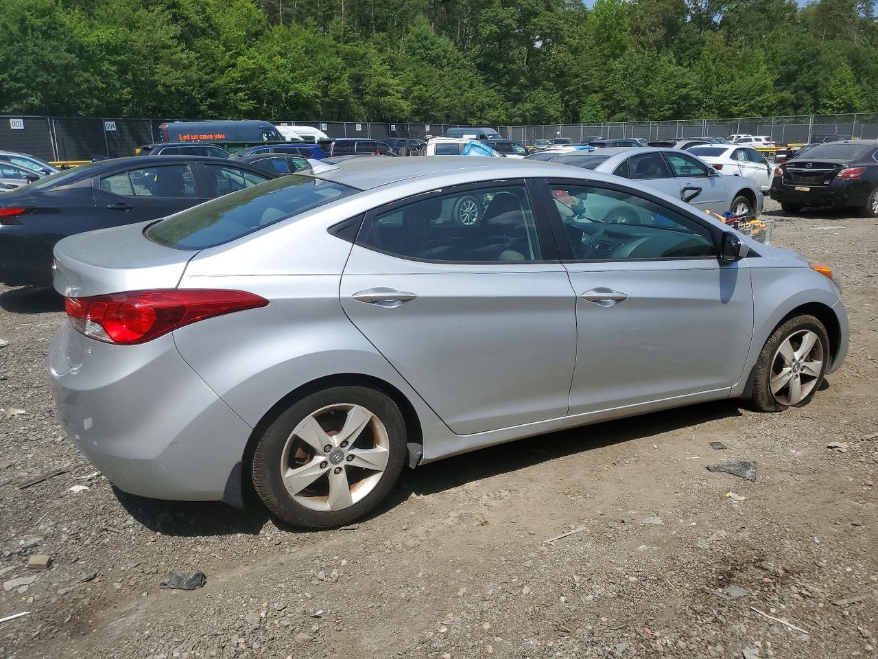 2013 Hyundai Elantra Gls Silver vin: KMHDH4AEXDU923429