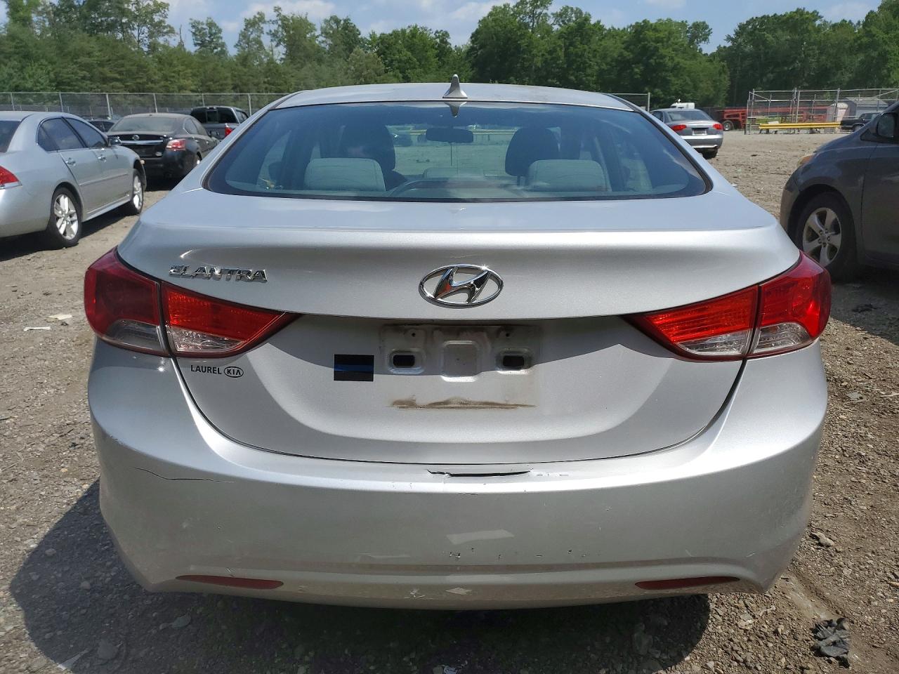 2013 Hyundai Elantra Gls Silver vin: KMHDH4AEXDU923429