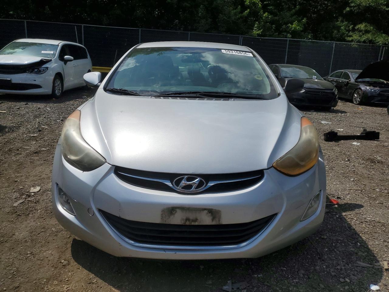 2013 Hyundai Elantra Gls Silver vin: KMHDH4AEXDU923429