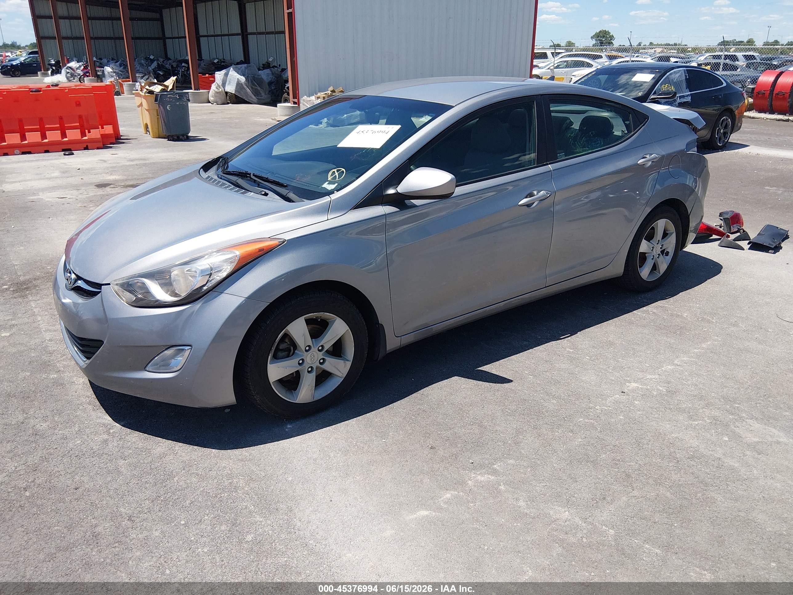 2013 Hyundai Elantra Gls Silver vin: KMHDH4AEXDU942093