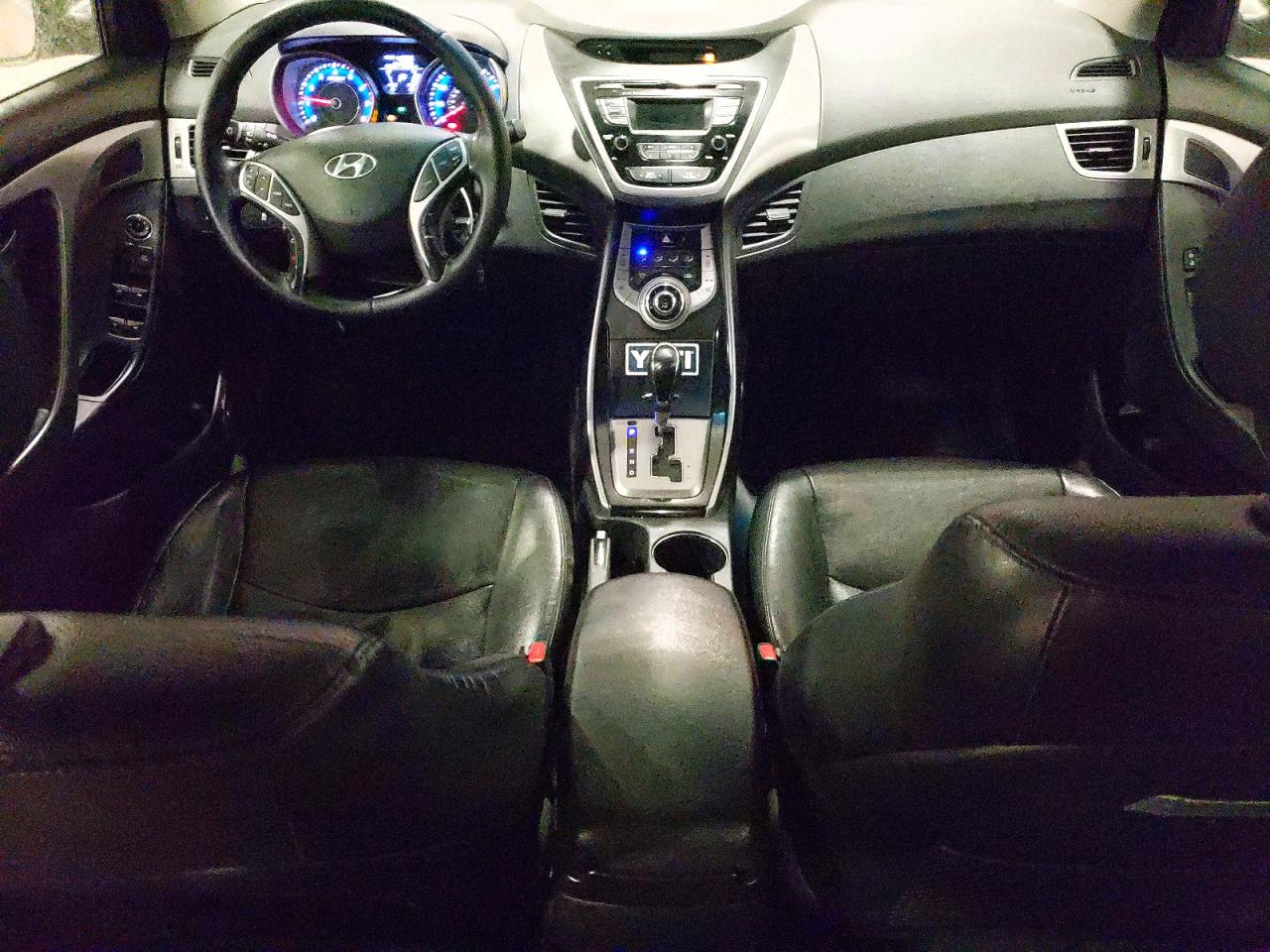 2013 Hyun Elantra Maroon vin: KMHDH4AEXDU943115
