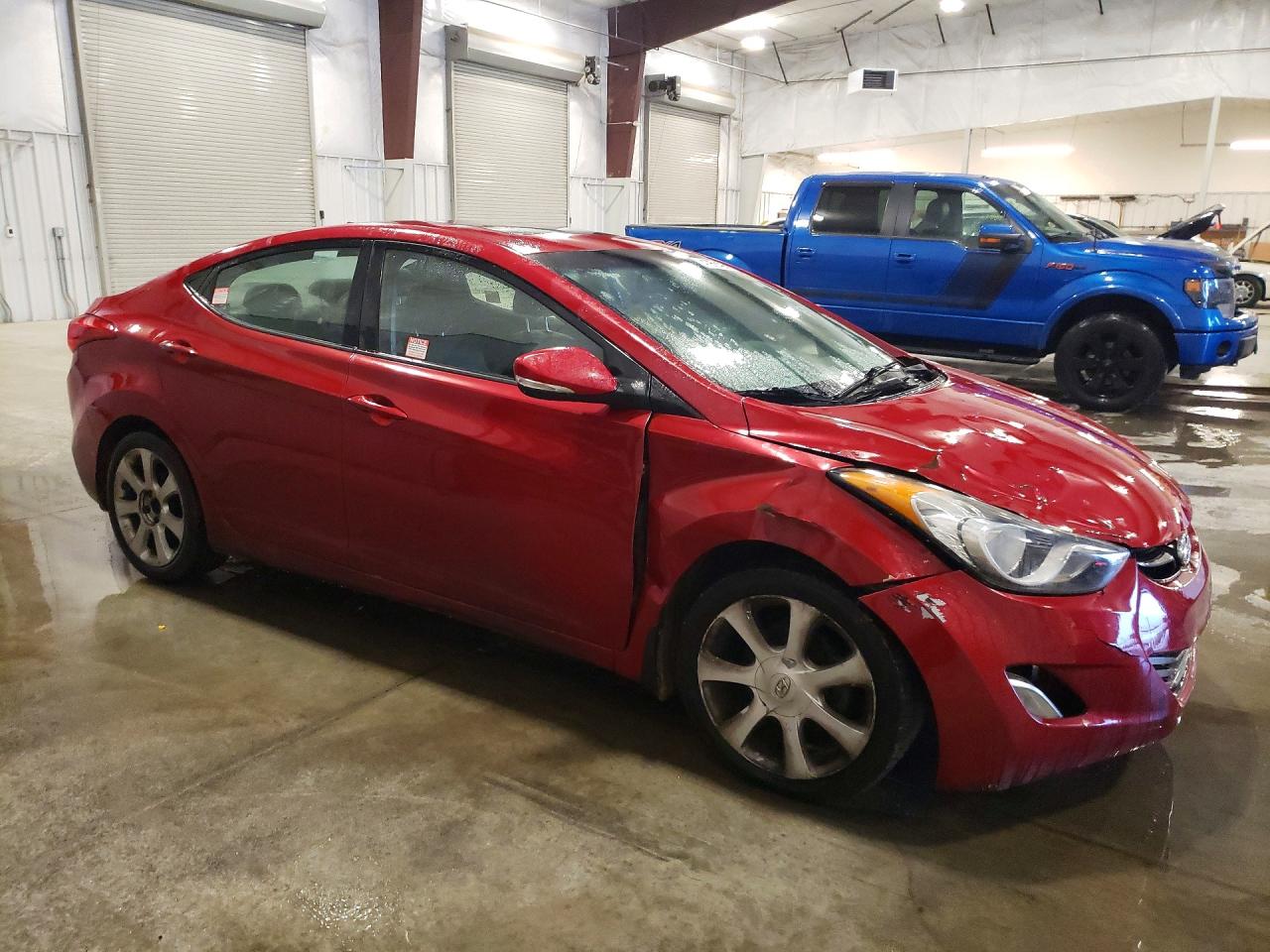 2013 Hyun Elantra Maroon vin: KMHDH4AEXDU943115
