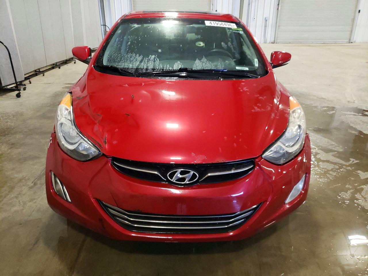 2013 Hyun Elantra Maroon vin: KMHDH4AEXDU943115