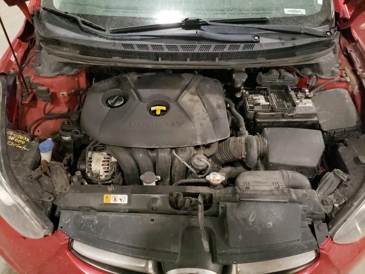 2013 Hyun Elantra Maroon vin: KMHDH4AEXDU943115