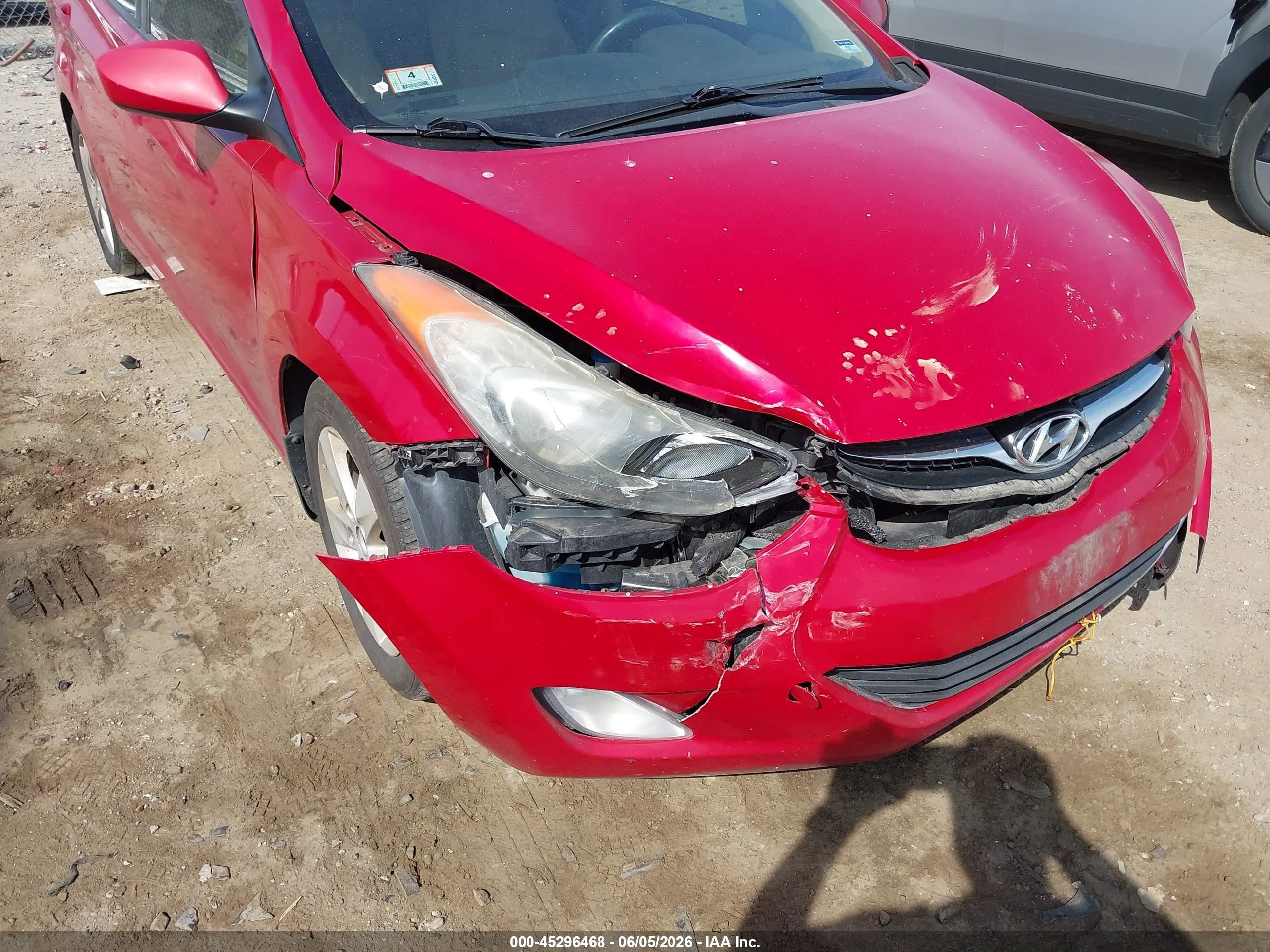 2013 Hyundai Elantra Gls Red vin: KMHDH4AEXDU945866
