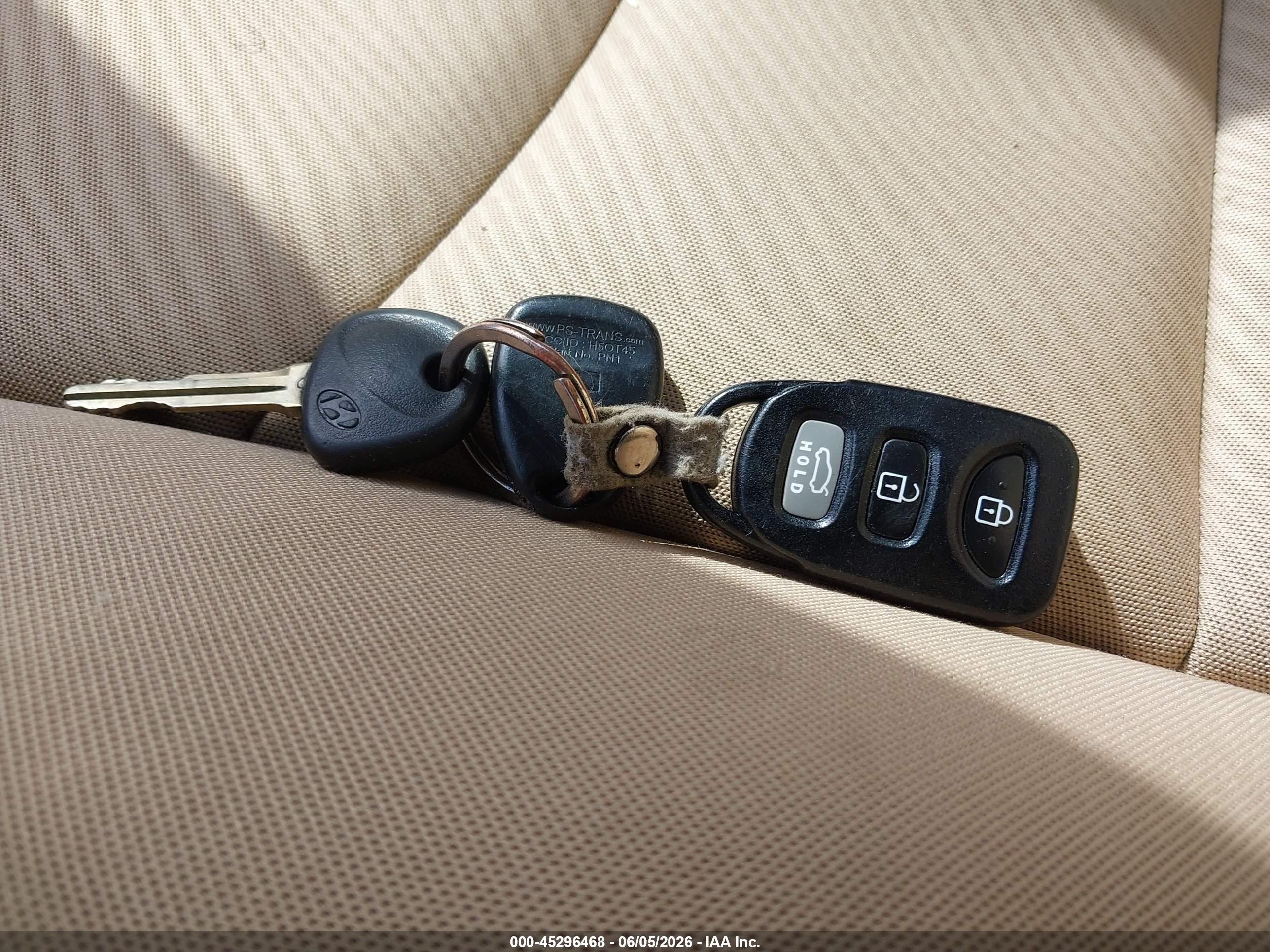 2013 Hyundai Elantra Gls Red vin: KMHDH4AEXDU945866