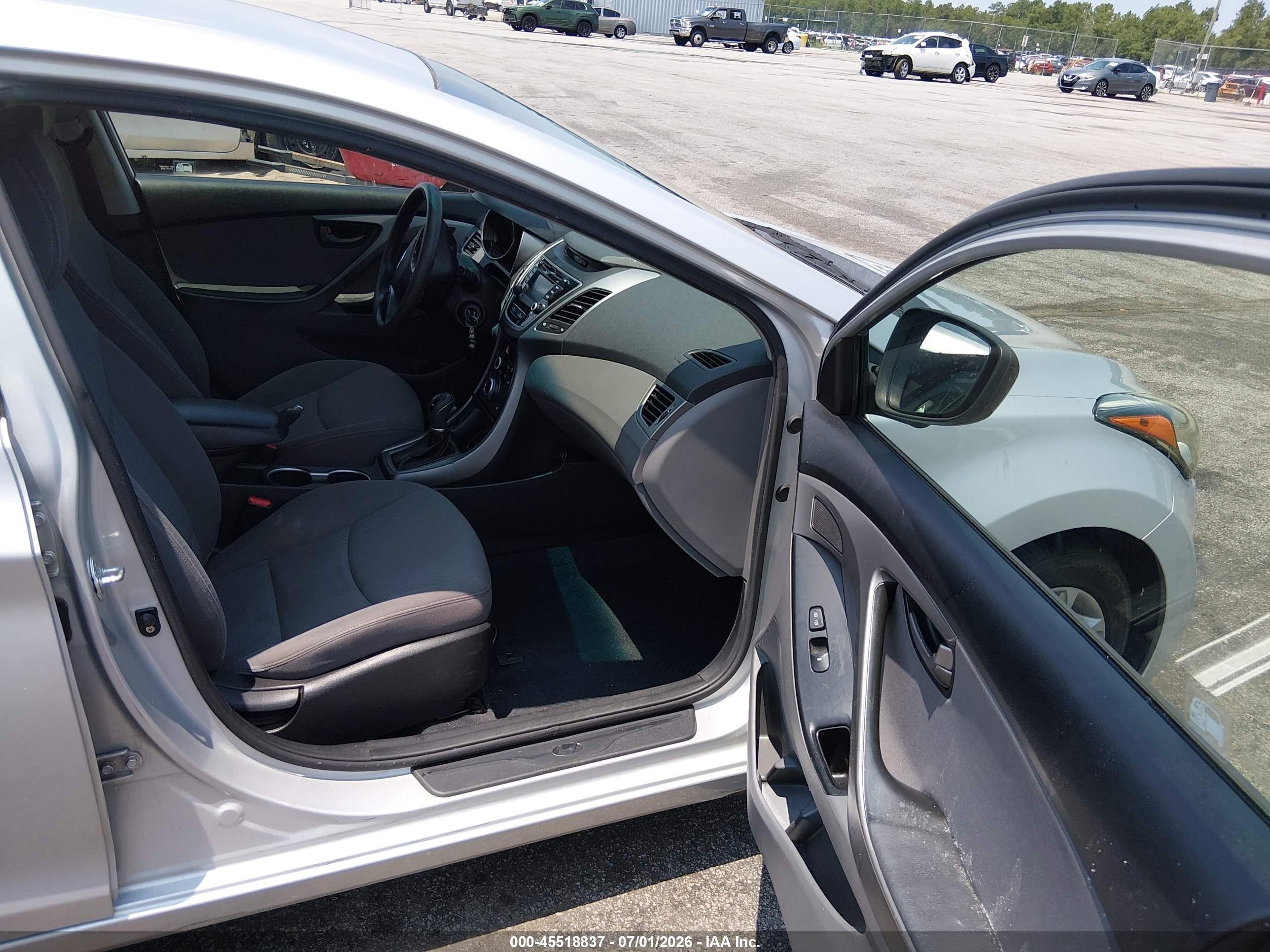 2014 Hyundai Elantra Se Silver vin: KMHDH4AEXEU038746