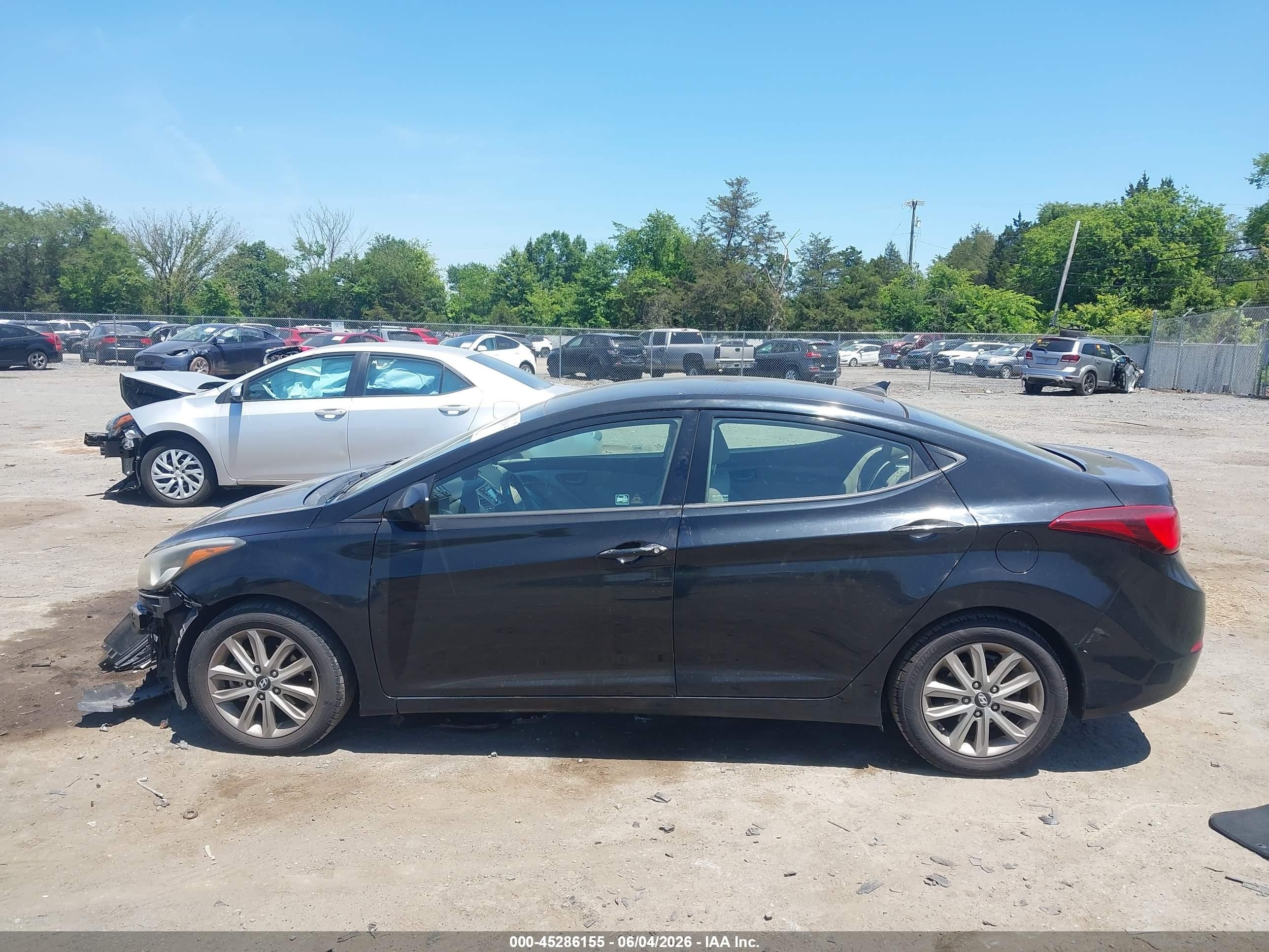 2014 Hyundai Elantra Se Black vin: KMHDH4AEXEU088840