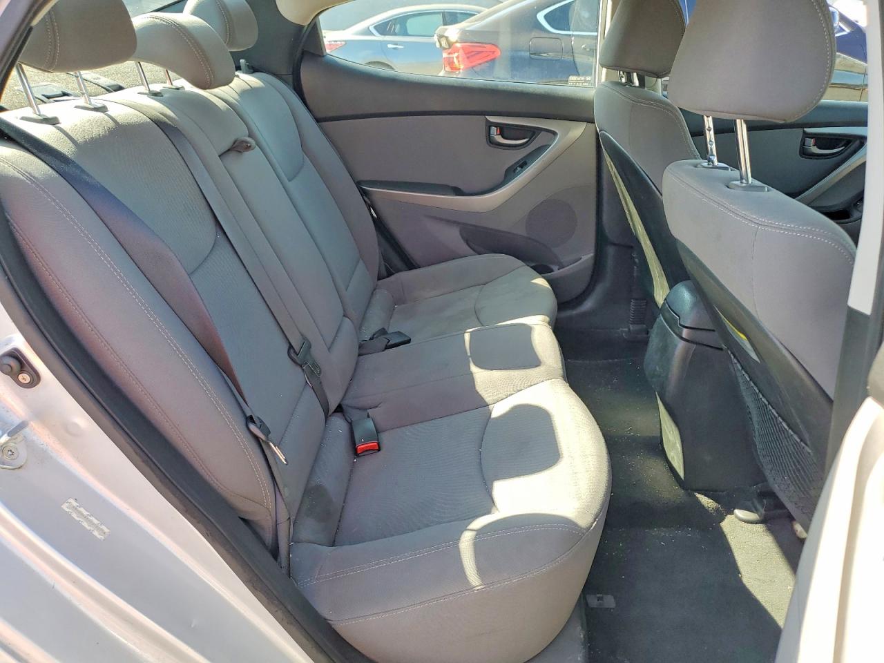 2014 Hyundai Elantra Se Silver vin: KMHDH4AEXEU122758