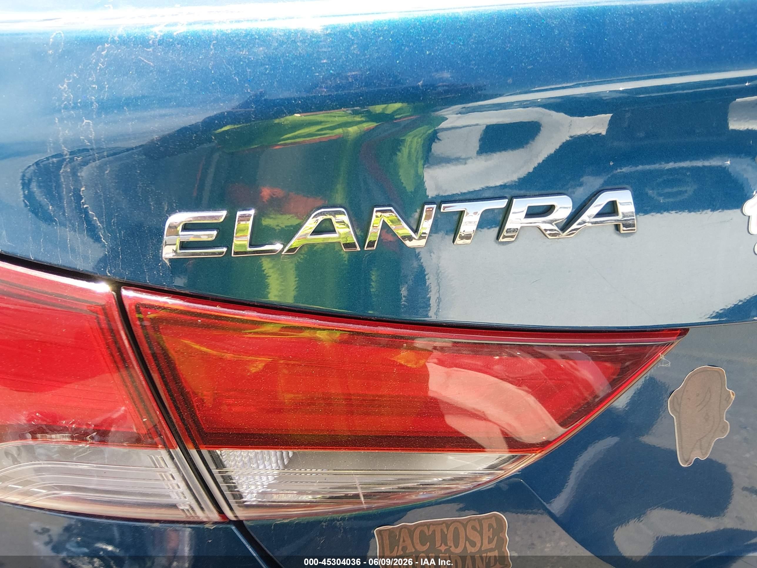 2014 Hyundai Elantra Se Blue vin: KMHDH4AEXEU215294