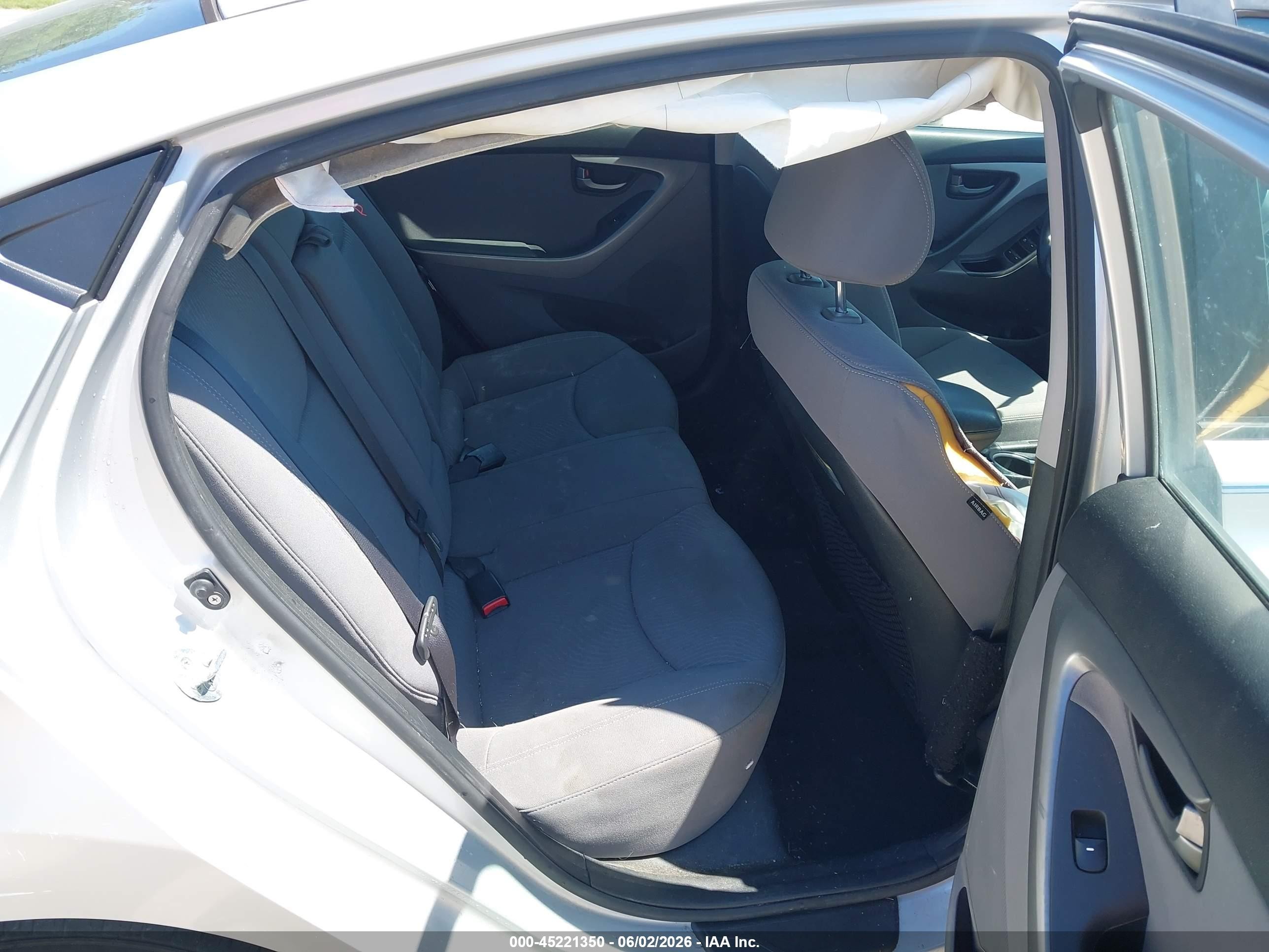 2015 Hyundai Elantra Se Silver vin: KMHDH4AEXFU235675