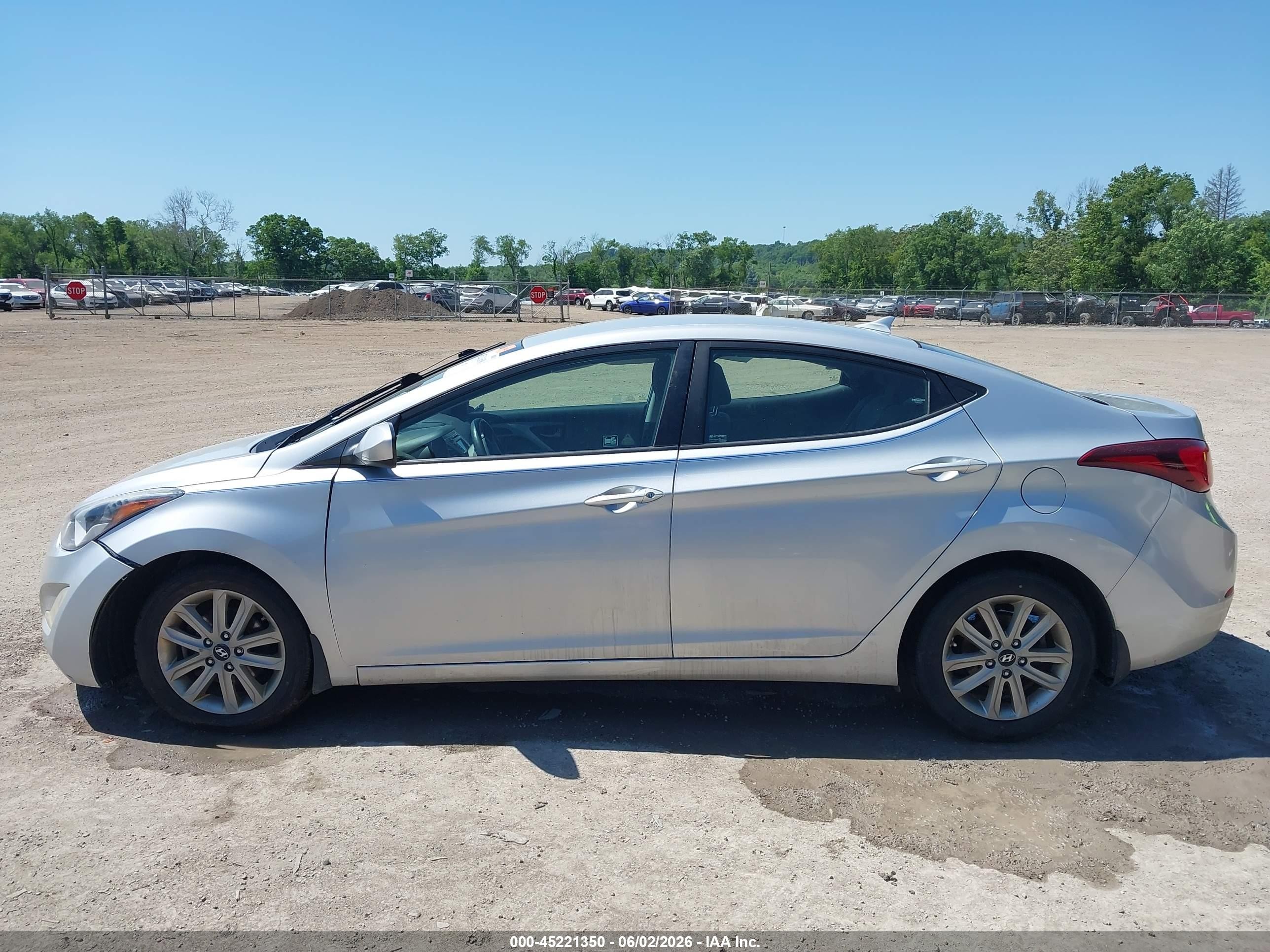 2015 Hyundai Elantra Se Silver vin: KMHDH4AEXFU235675