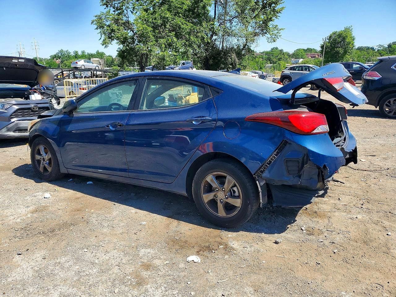 2015 Hyundai Elantra Se Blue vin: KMHDH4AEXFU252461