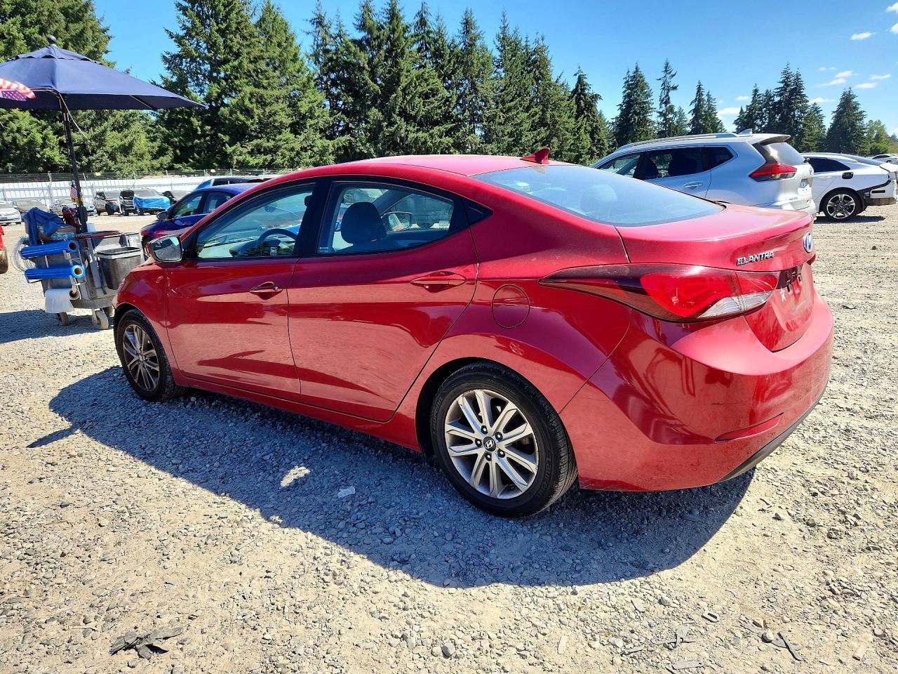 2015 Hyundai Elantra Se Red vin: KMHDH4AEXFU253335