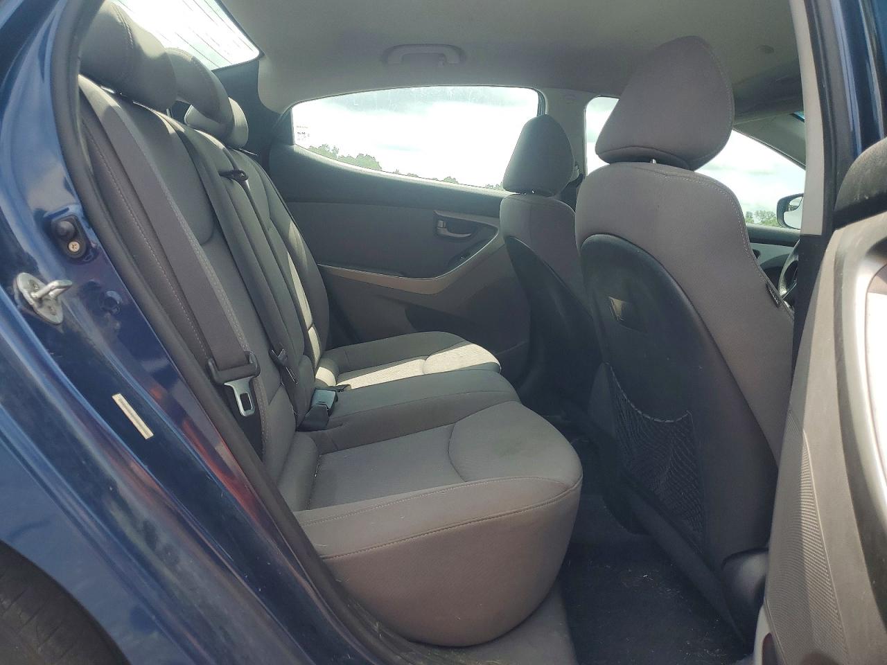 2015 Hyundai Elantra Se Blue vin: KMHDH4AEXFU281362