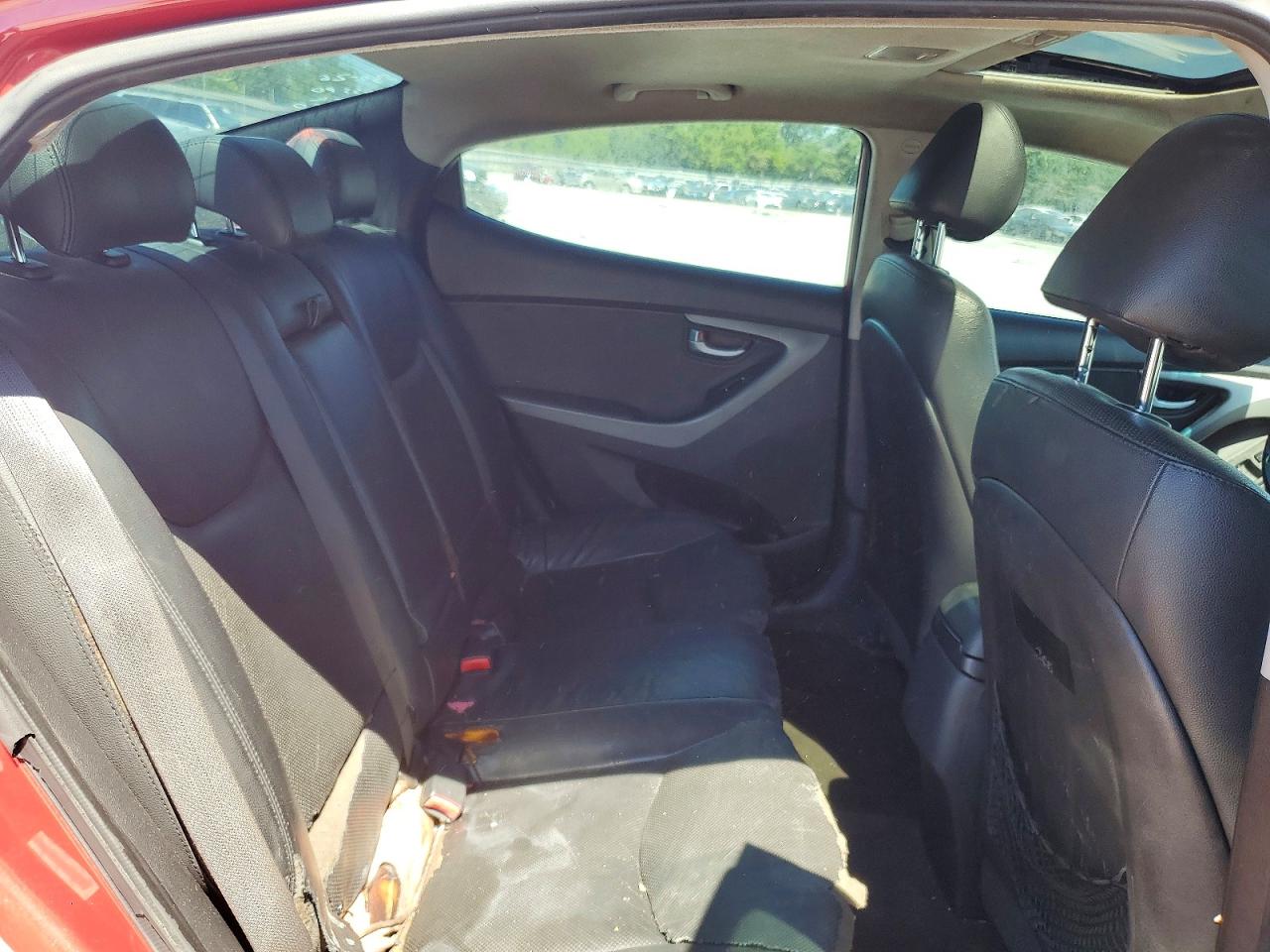 2015 Hyundai Elantra Limited Red vin: KMHDH4AEXFU299618