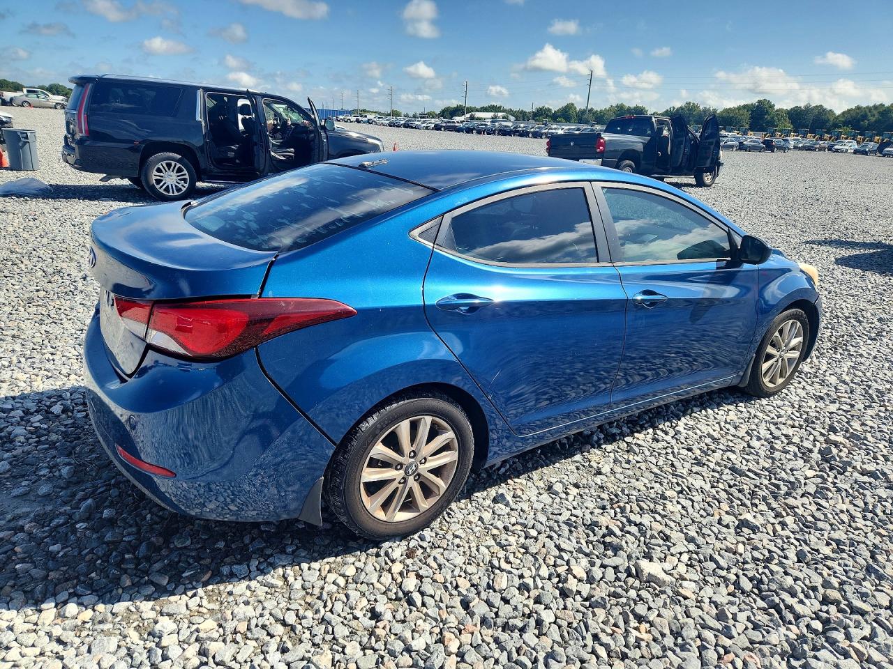 2015 Hyundai Elantra Se Blue vin: KMHDH4AEXFU300430