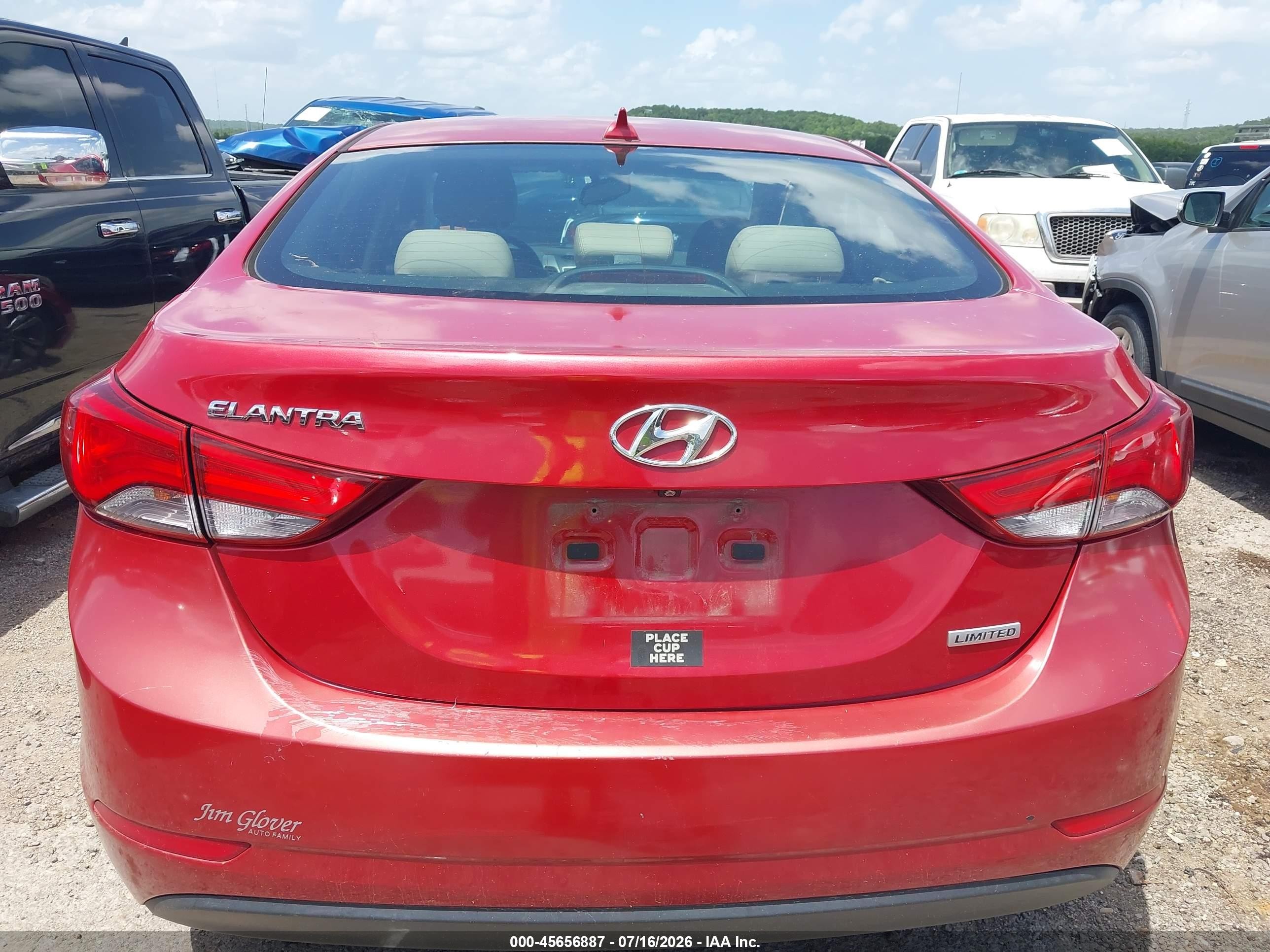 2015 Hyundai Elantra Limited Red vin: KMHDH4AEXFU304123