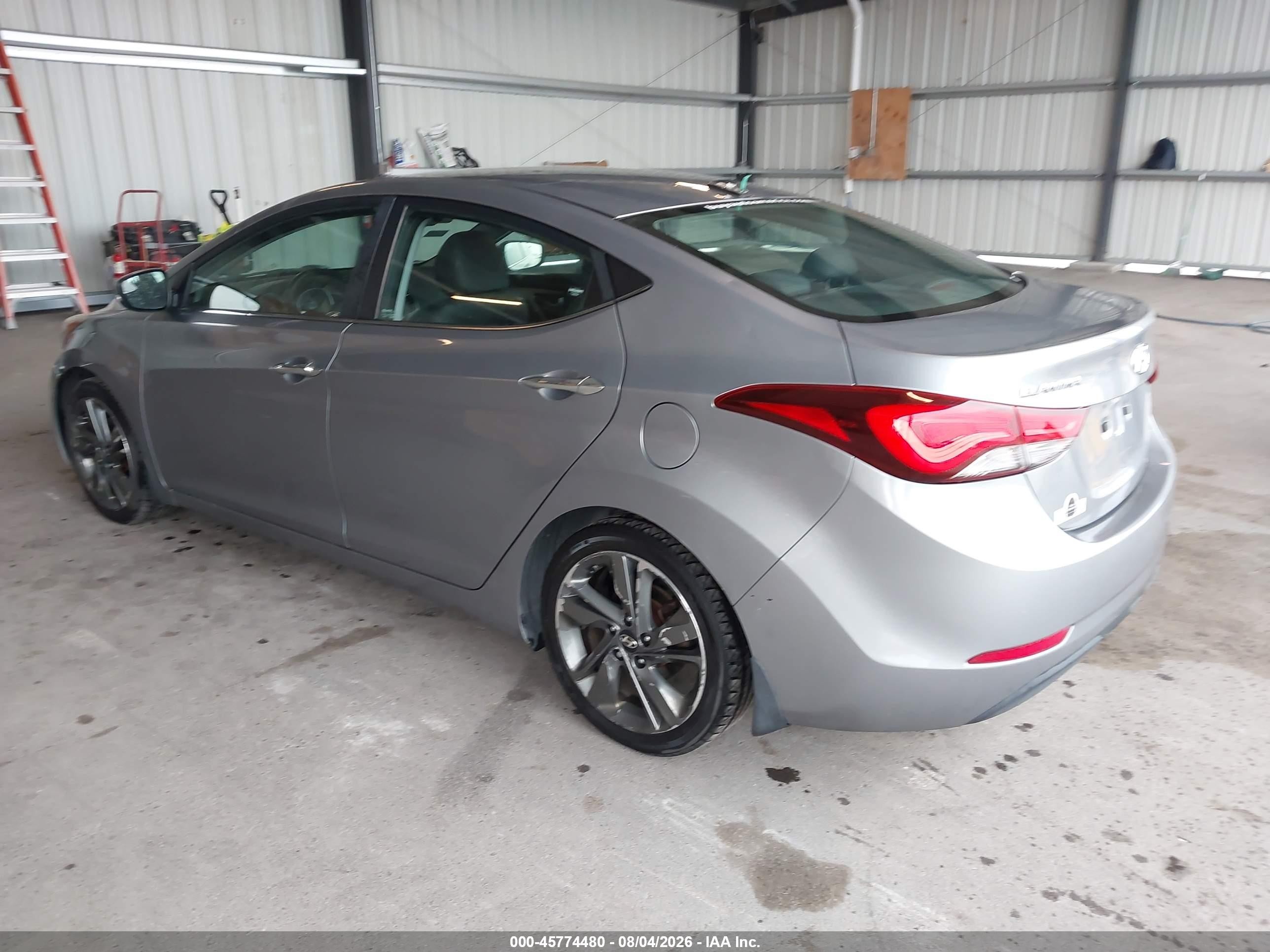2015 Hyundai Elantra Limited Silver vin: KMHDH4AEXFU327515