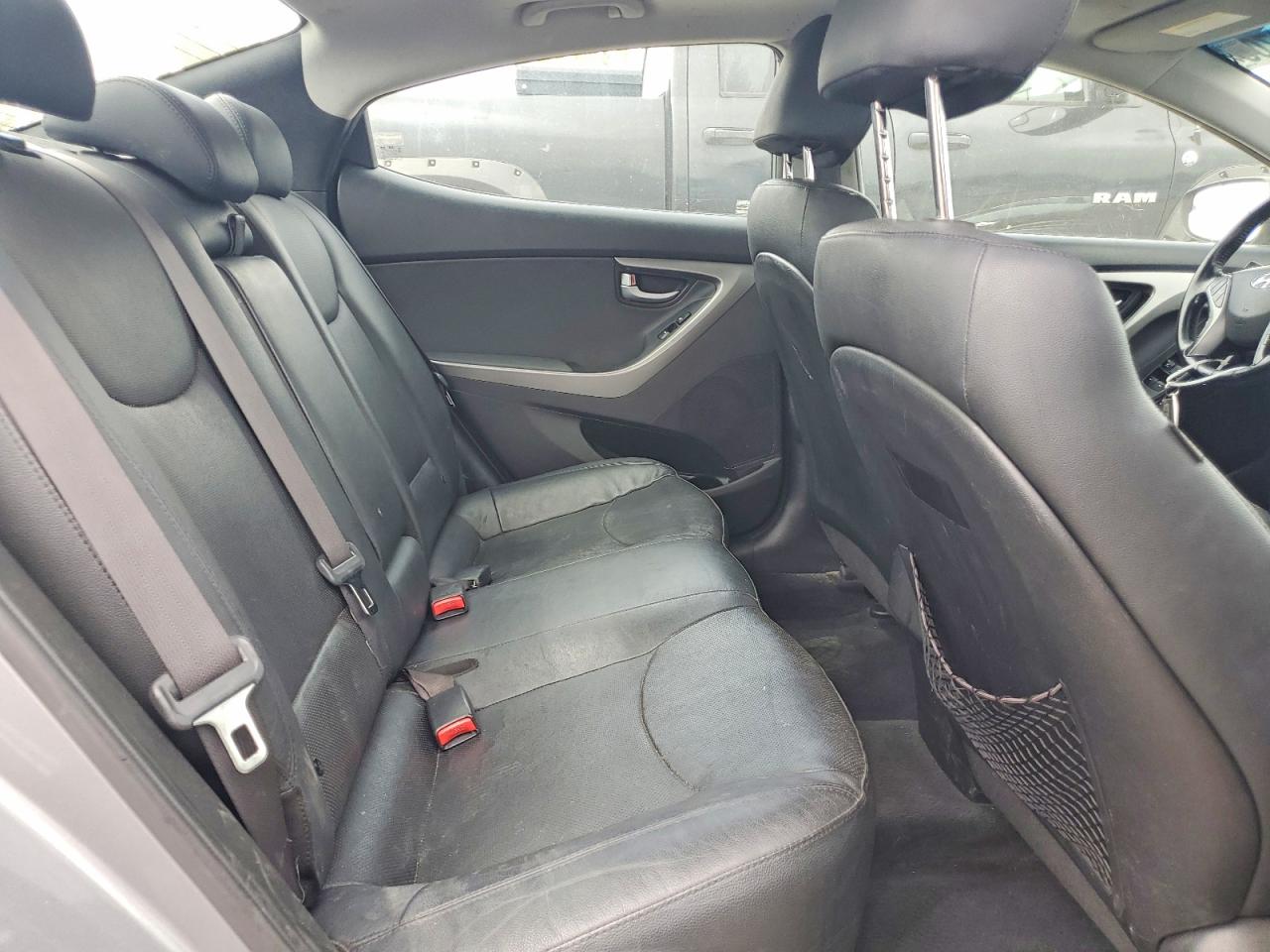 2015 Hyundai Elantra Limited Silver vin: KMHDH4AEXFU344458