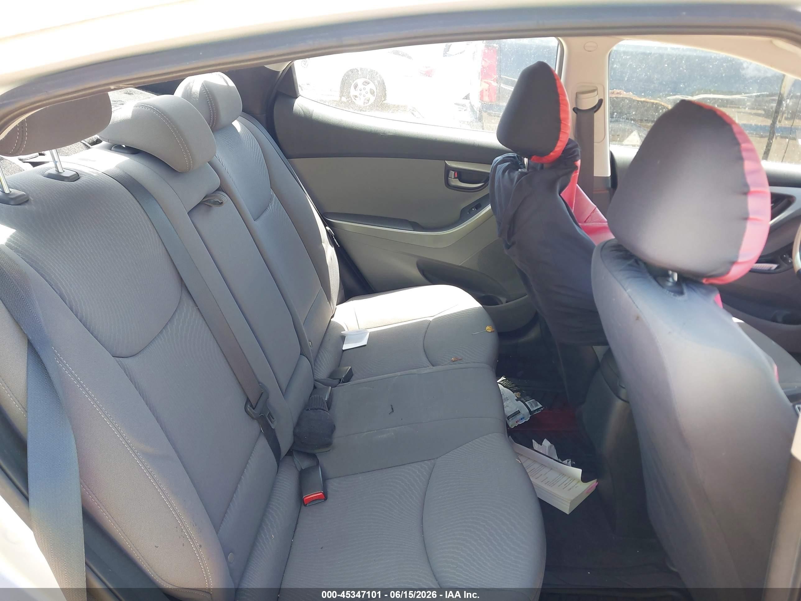 2015 Hyundai Elantra Se Silver vin: KMHDH4AEXFU354648