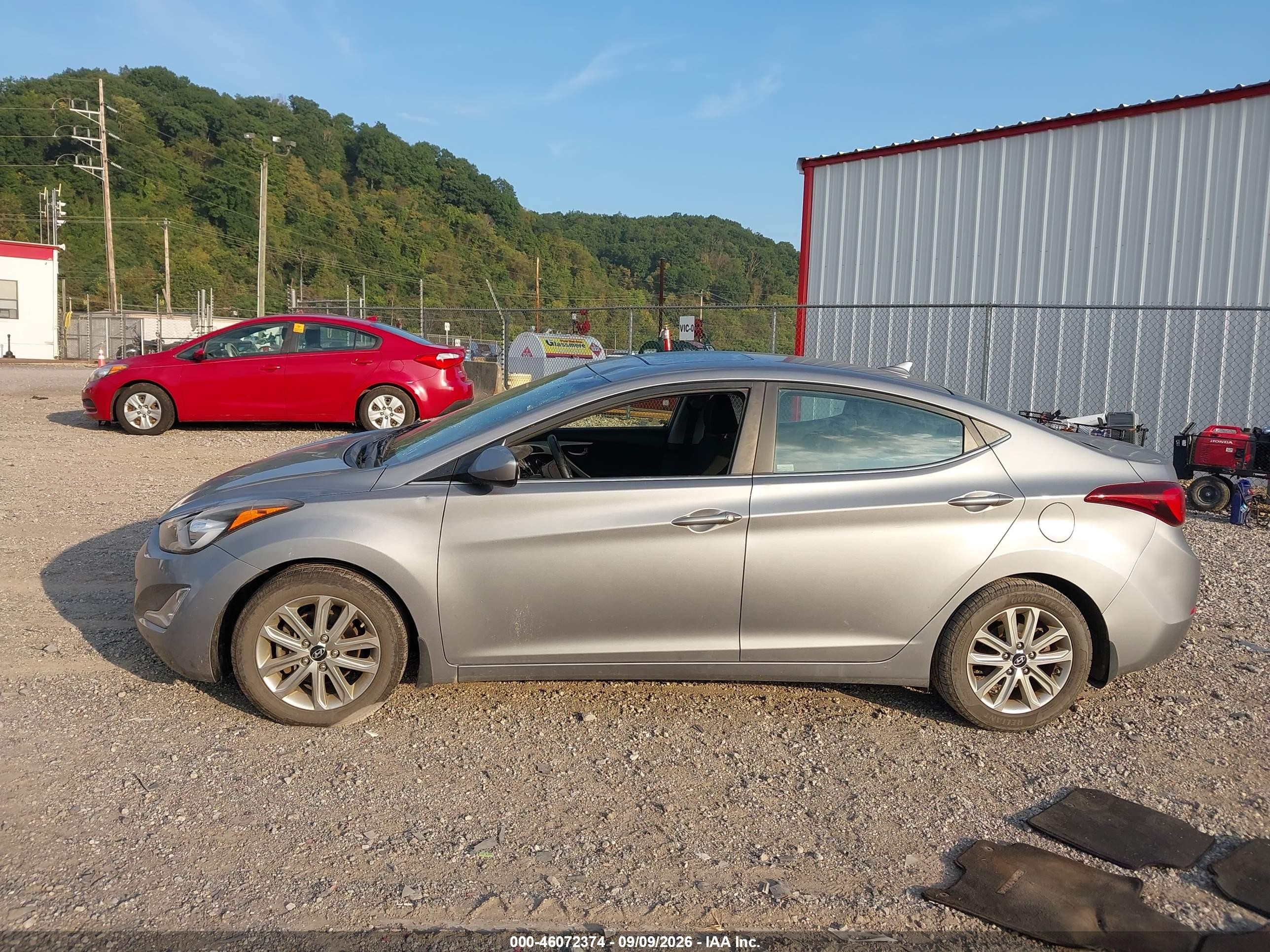 2015 Hyundai Elantra Se Gray vin: KMHDH4AEXFU355198