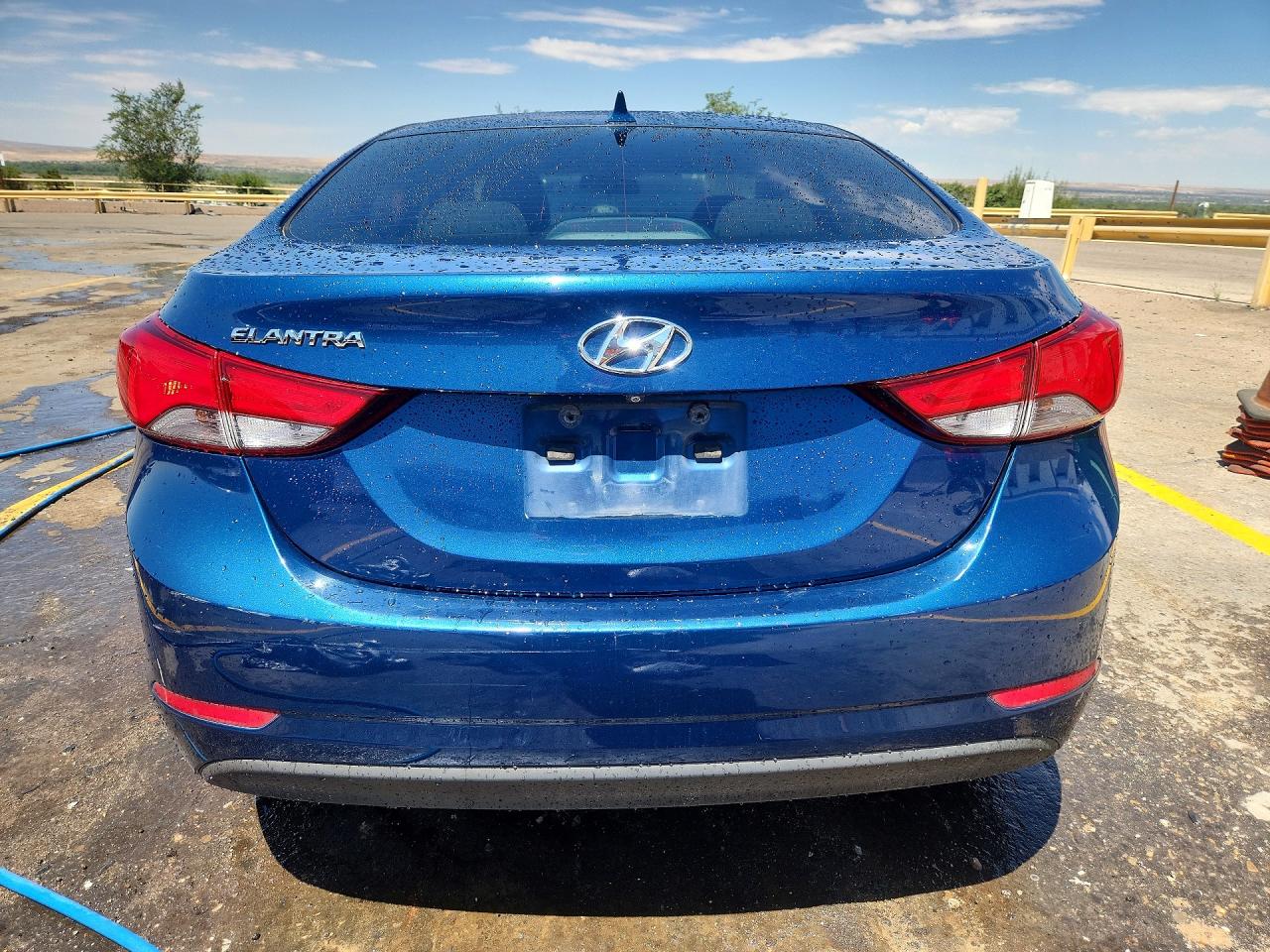 2015 Hyundai Elantra Se Blue vin: KMHDH4AEXFU357856