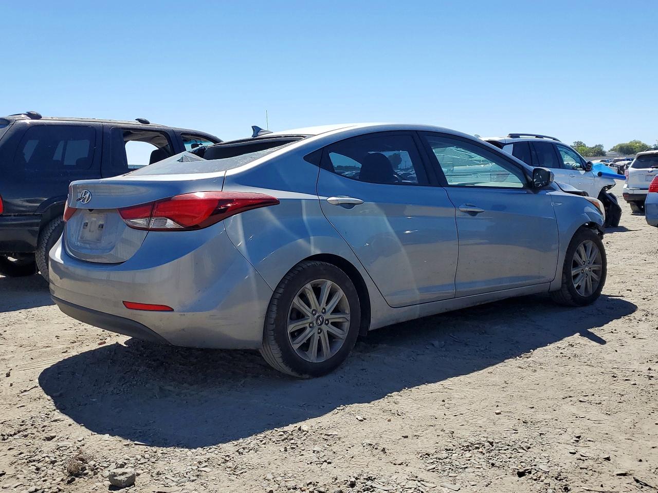 2015 Hyundai Elantra Silver vin: KMHDH4AEXFU419126
