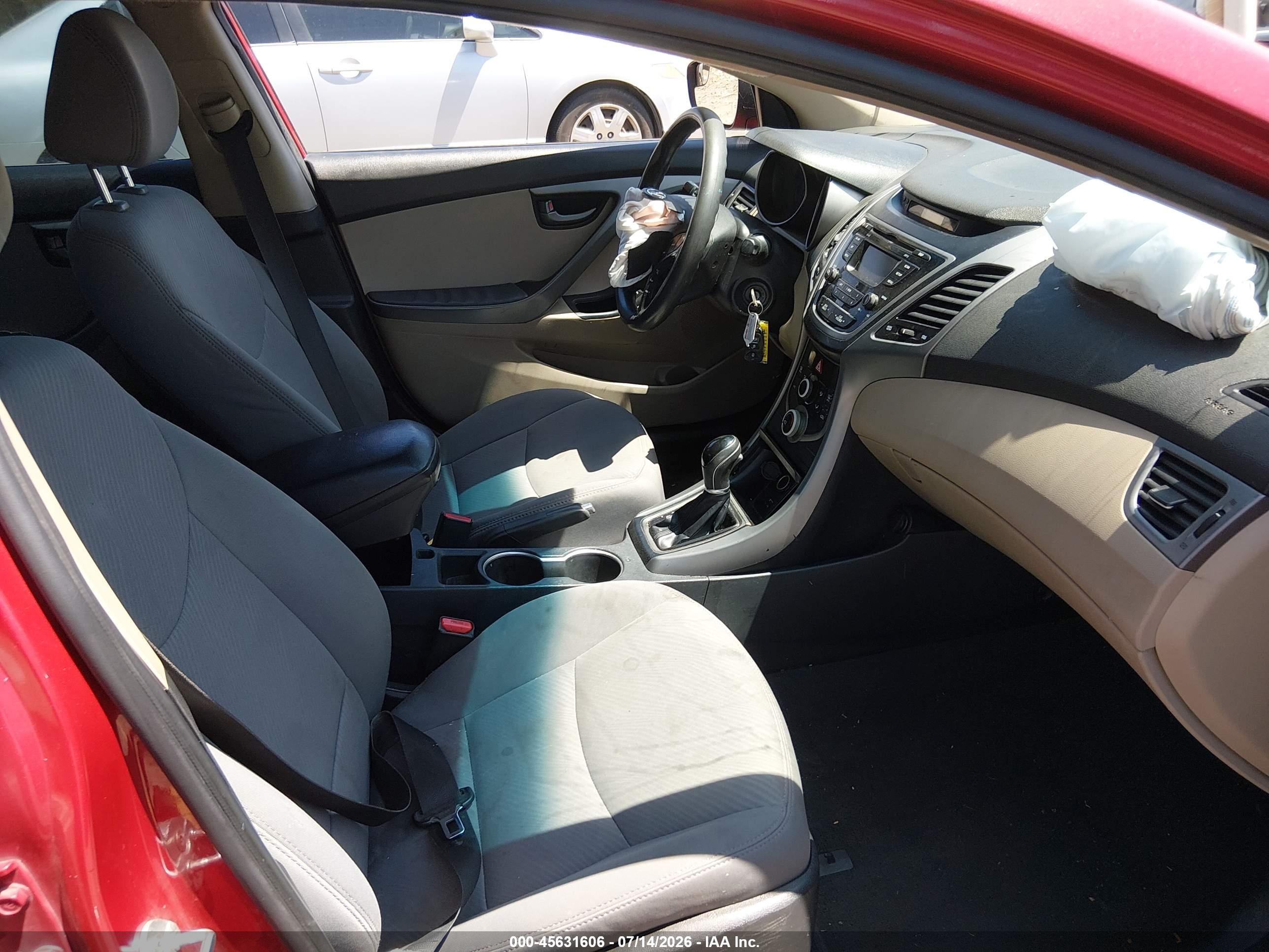 2015 Hyundai Elantra Se Red vin: KMHDH4AEXFU426125
