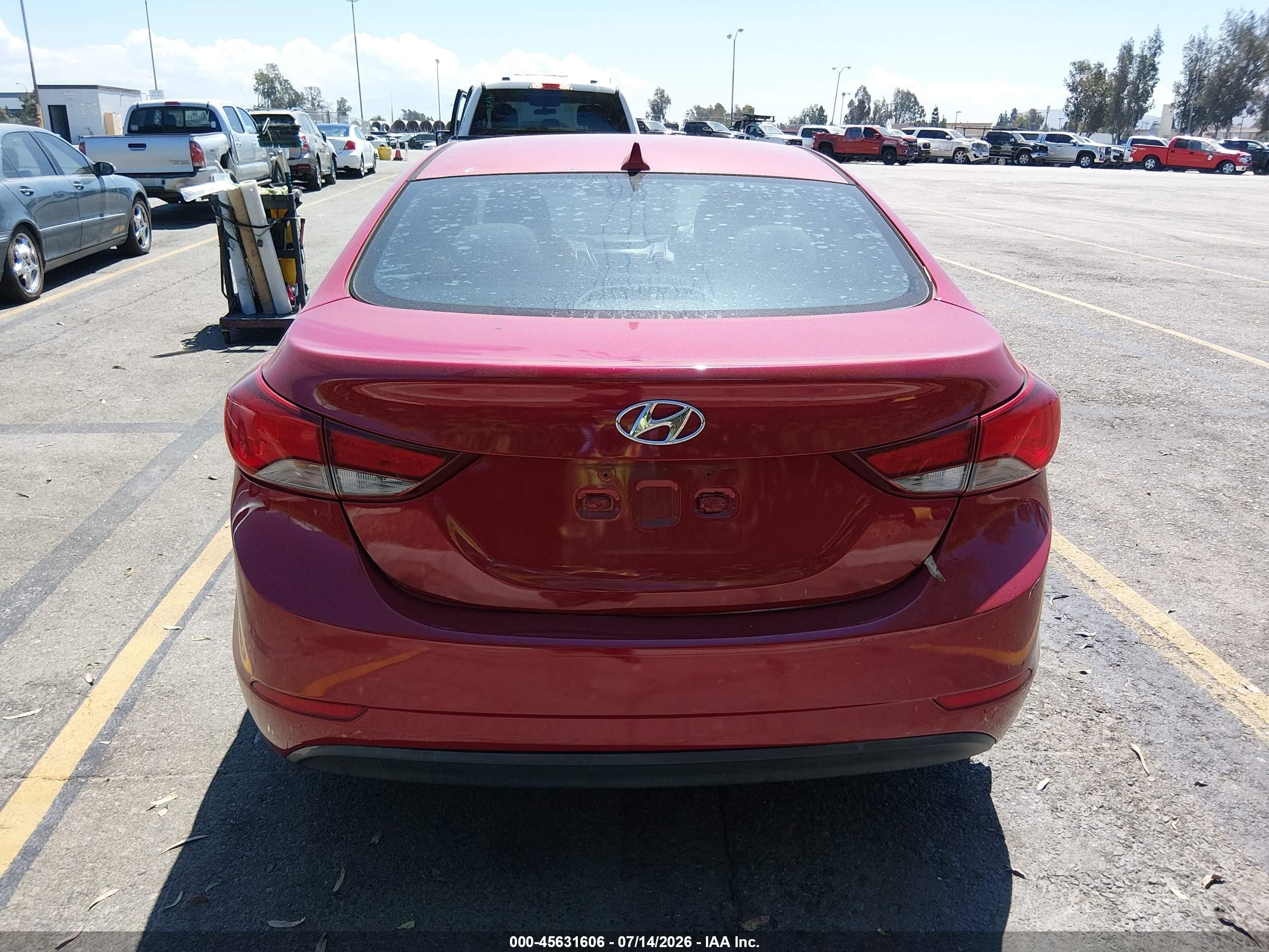 2015 Hyundai Elantra Se Red vin: KMHDH4AEXFU426125