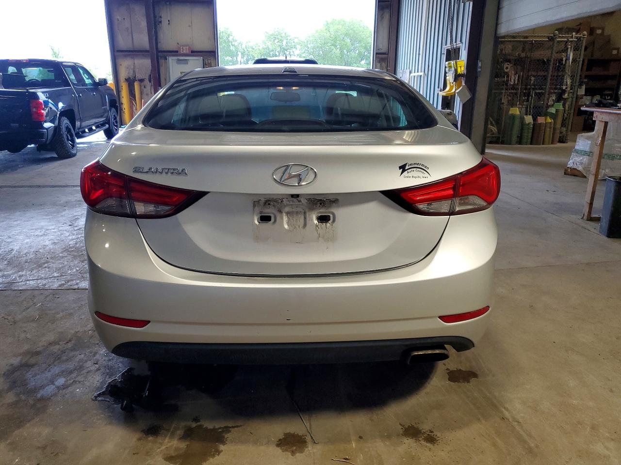 2015 Hyundai Elantra Sport Silver vin: KMHDH4AH0FU238269