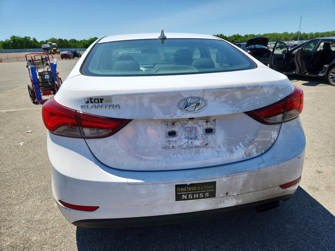 2015 Hyundai Elantra Sport White vin: KMHDH4AH1FU251368