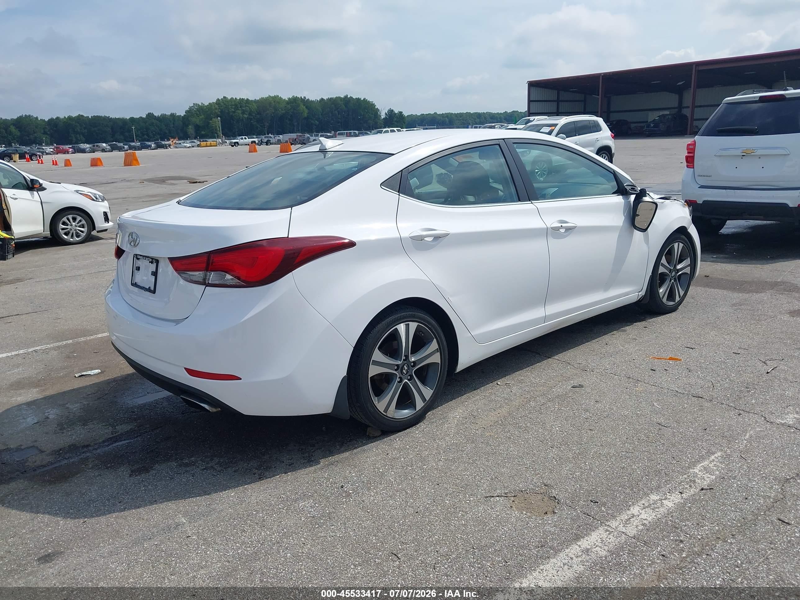 2015 Hyundai Elantra Sport Белый vin: KMHDH4AH1FU282636
