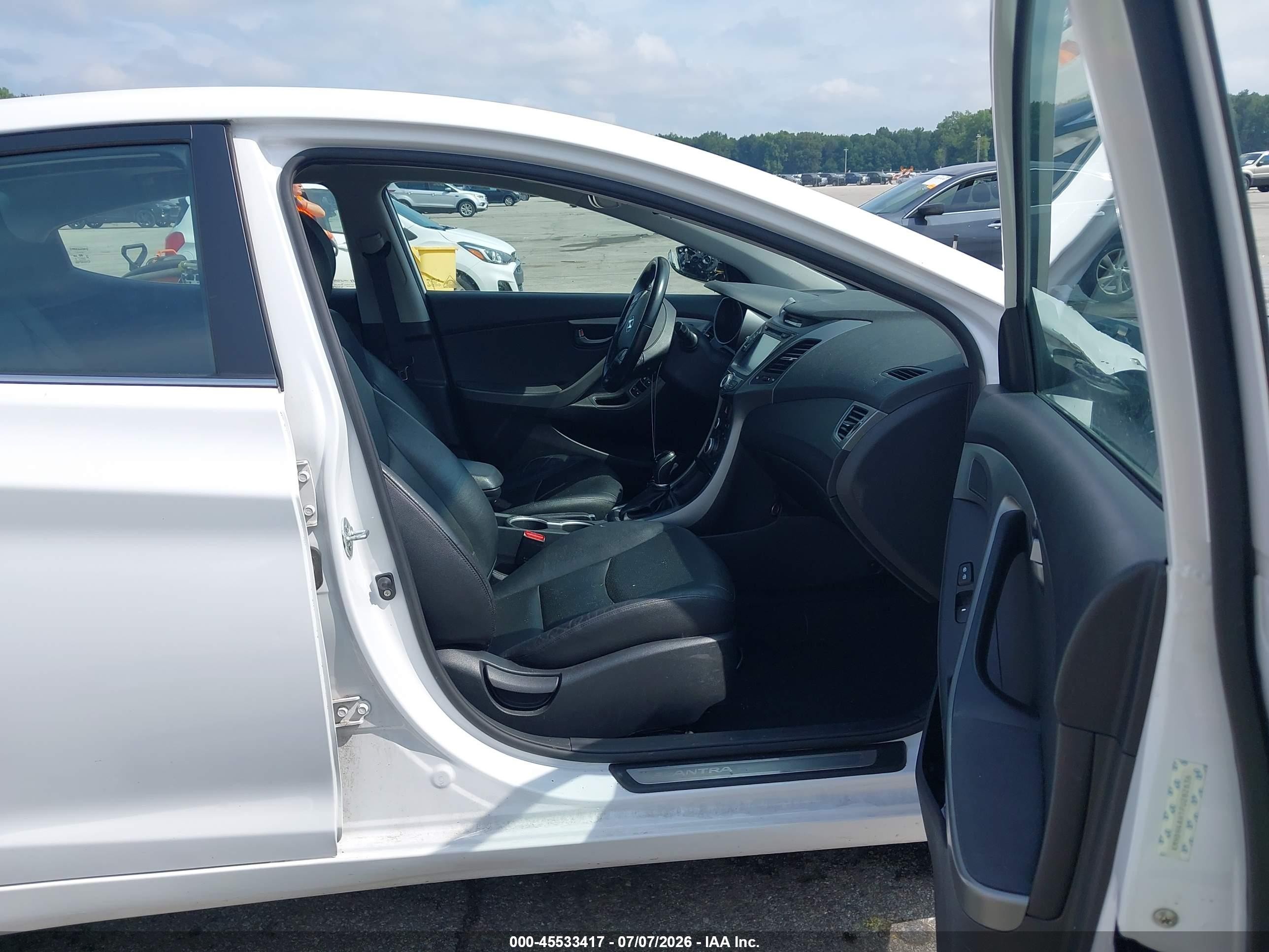 2015 Hyundai Elantra Sport Белый vin: KMHDH4AH1FU282636
