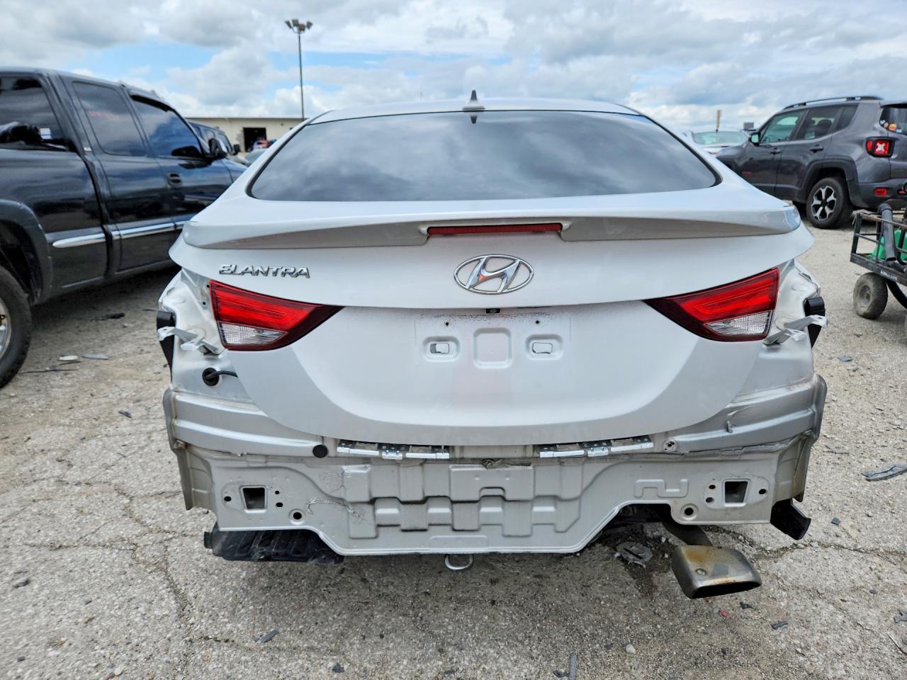 2015 Hyundai Elantra Sport Silver vin: KMHDH4AH2FU342519