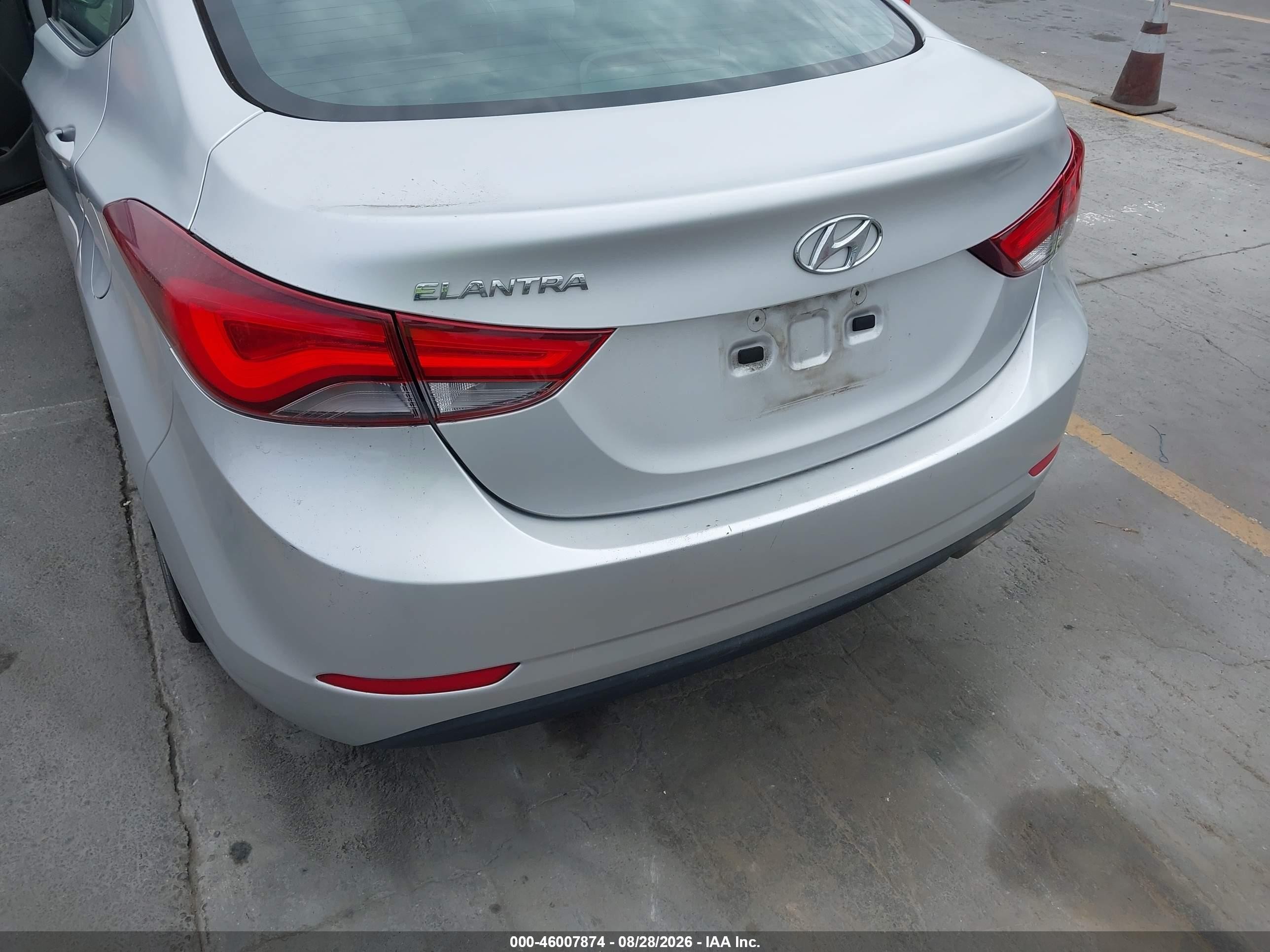 2014 Hyundai Elantra Sport Silver vin: KMHDH4AH3EU133904