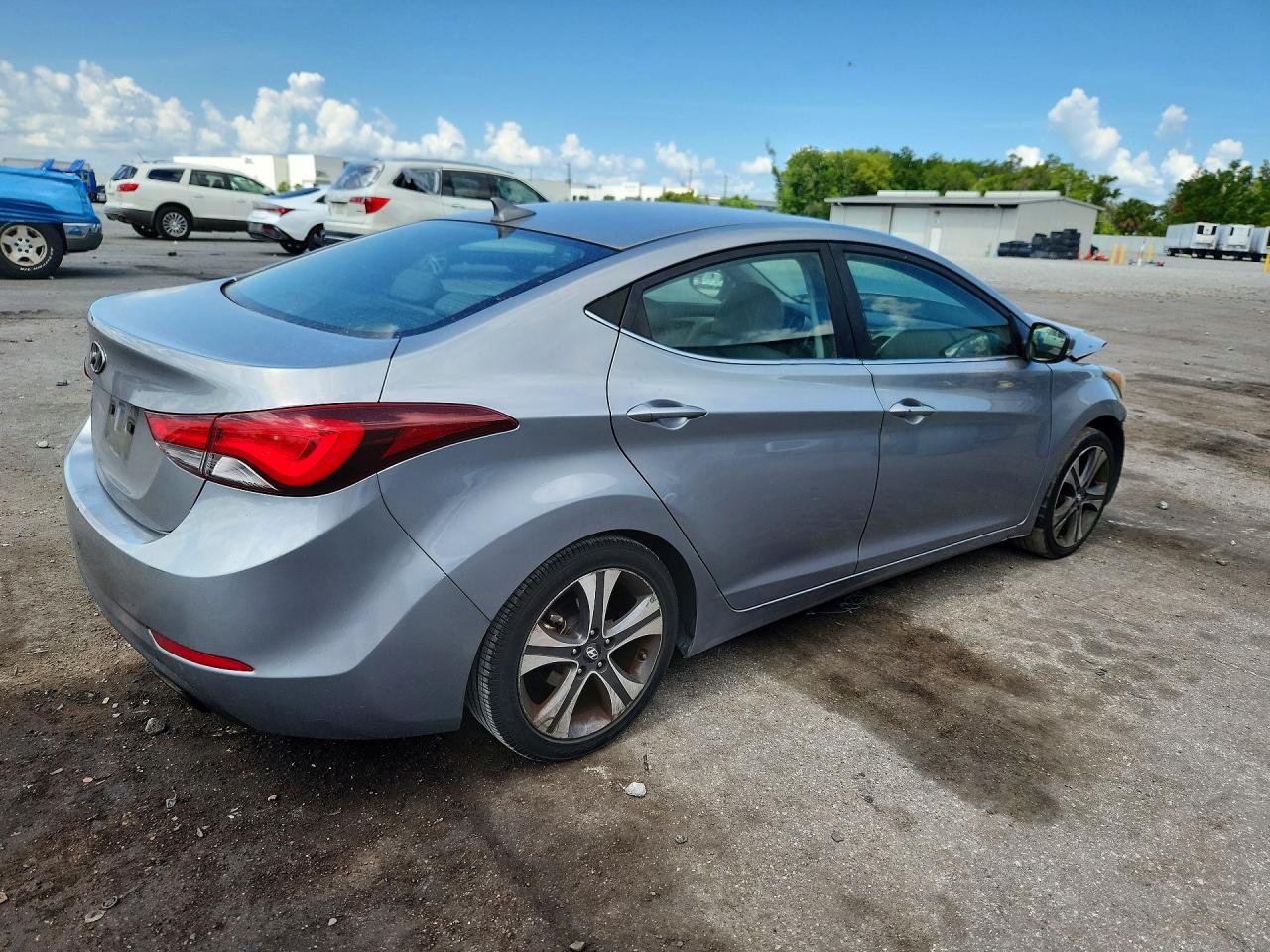 2014 Hyundai Elantra Sport Silver vin: KMHDH4AH3EU158804