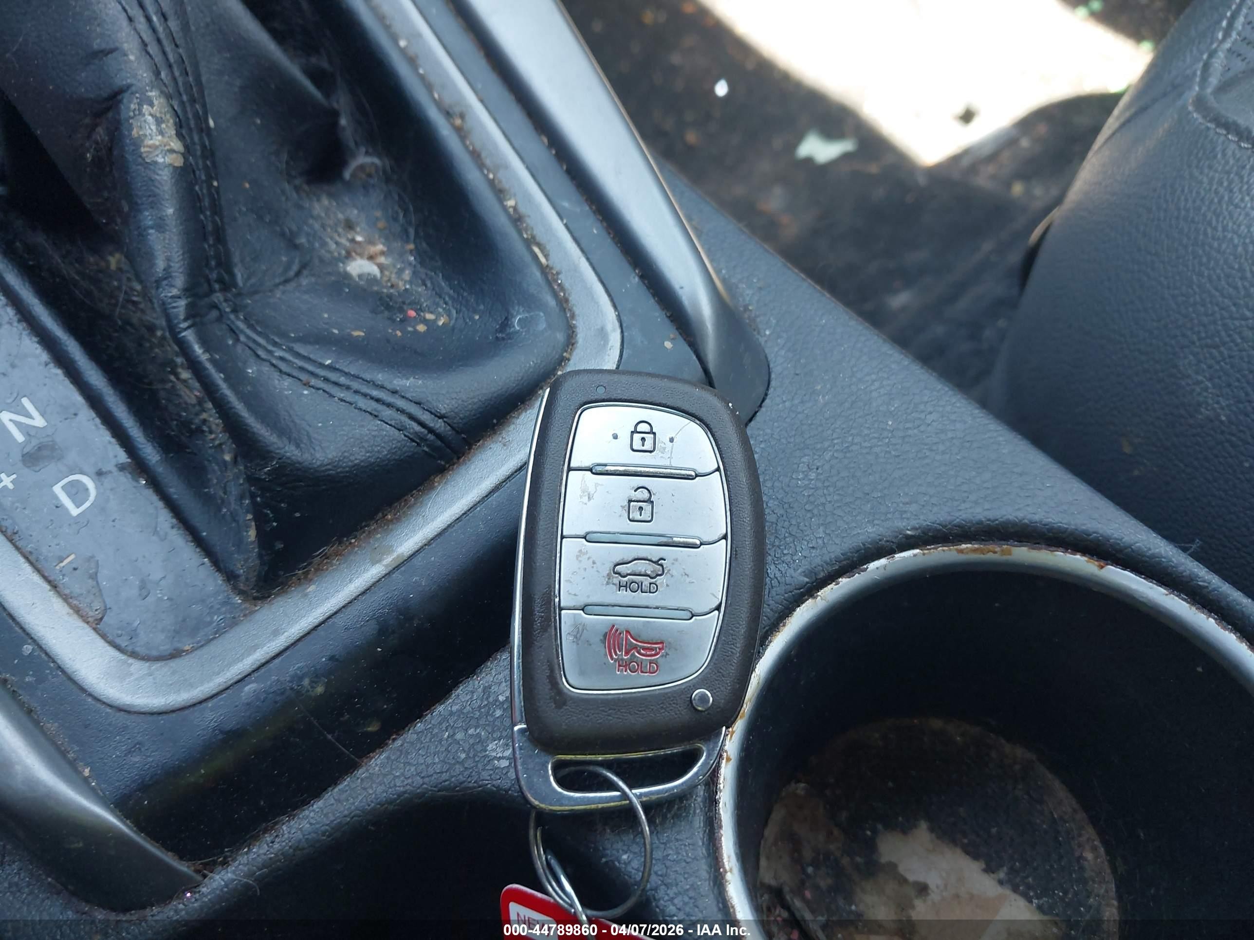 2014 Hyundai Elantra Sport Red vin: KMHDH4AH5EU083037