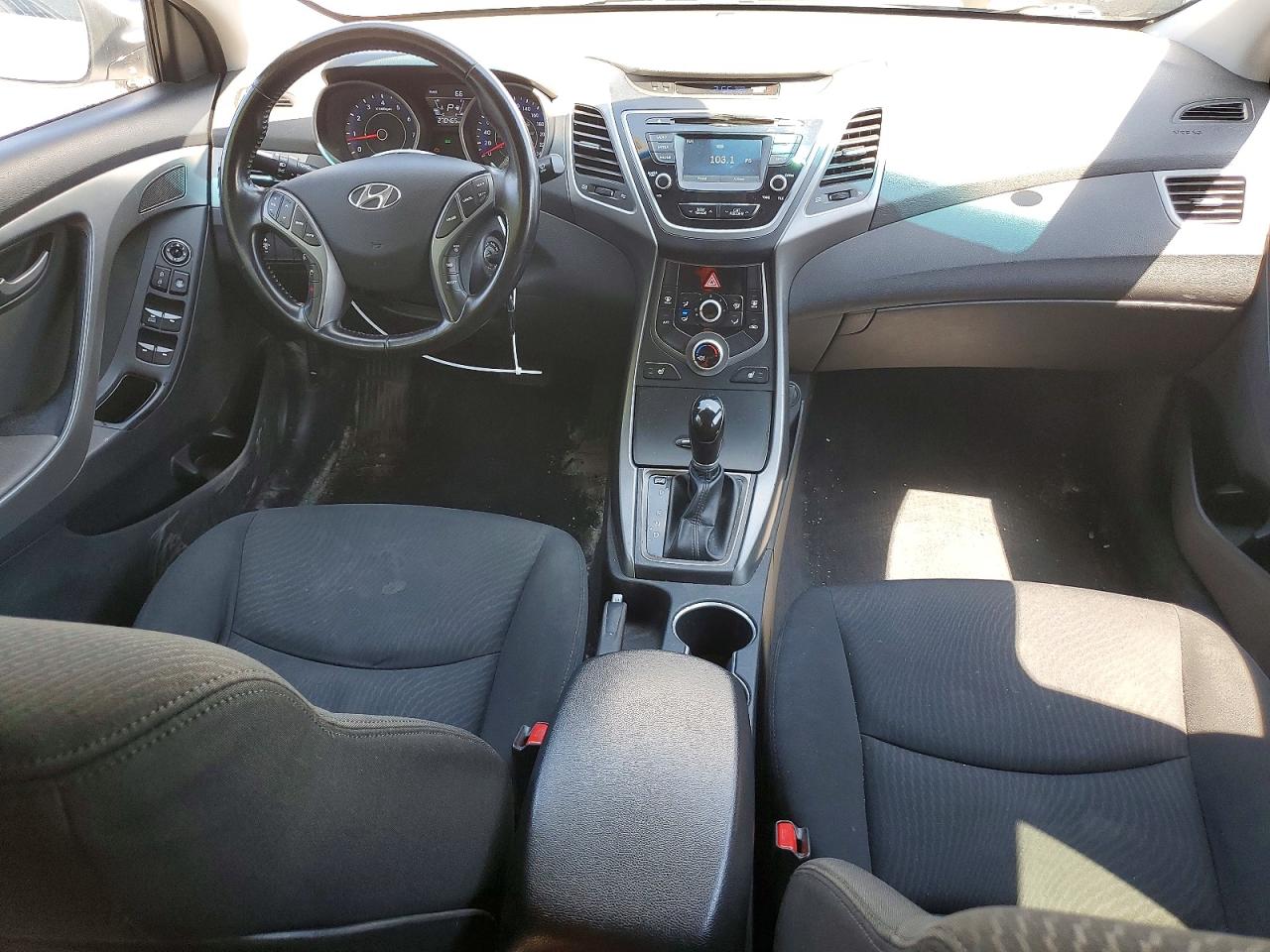 2015 Hyundai Elantra Белый vin: KMHDH4AH6FU418405