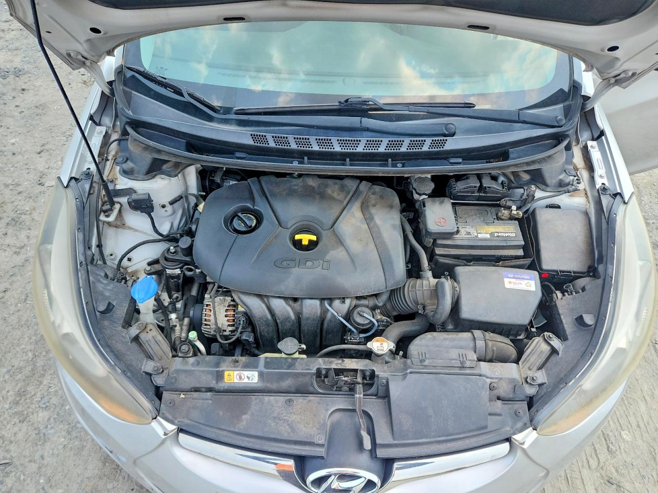 2015 Hyundai Elantra Gls(middle) Silver vin: KMHDH4AH9FU358295