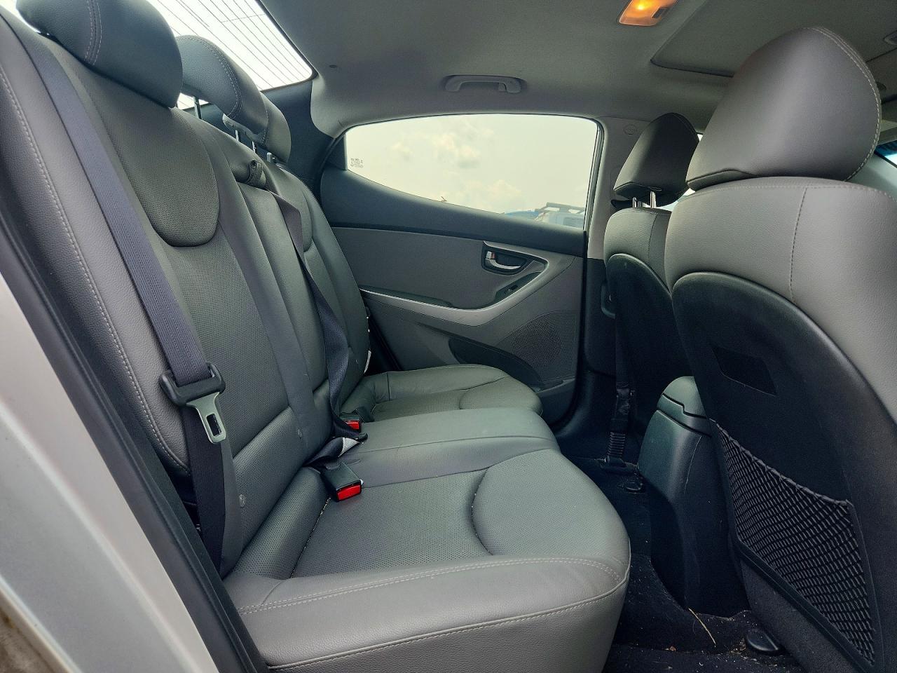 2015 Hyundai Elantra Gls(middle) Silver vin: KMHDH4AH9FU358295