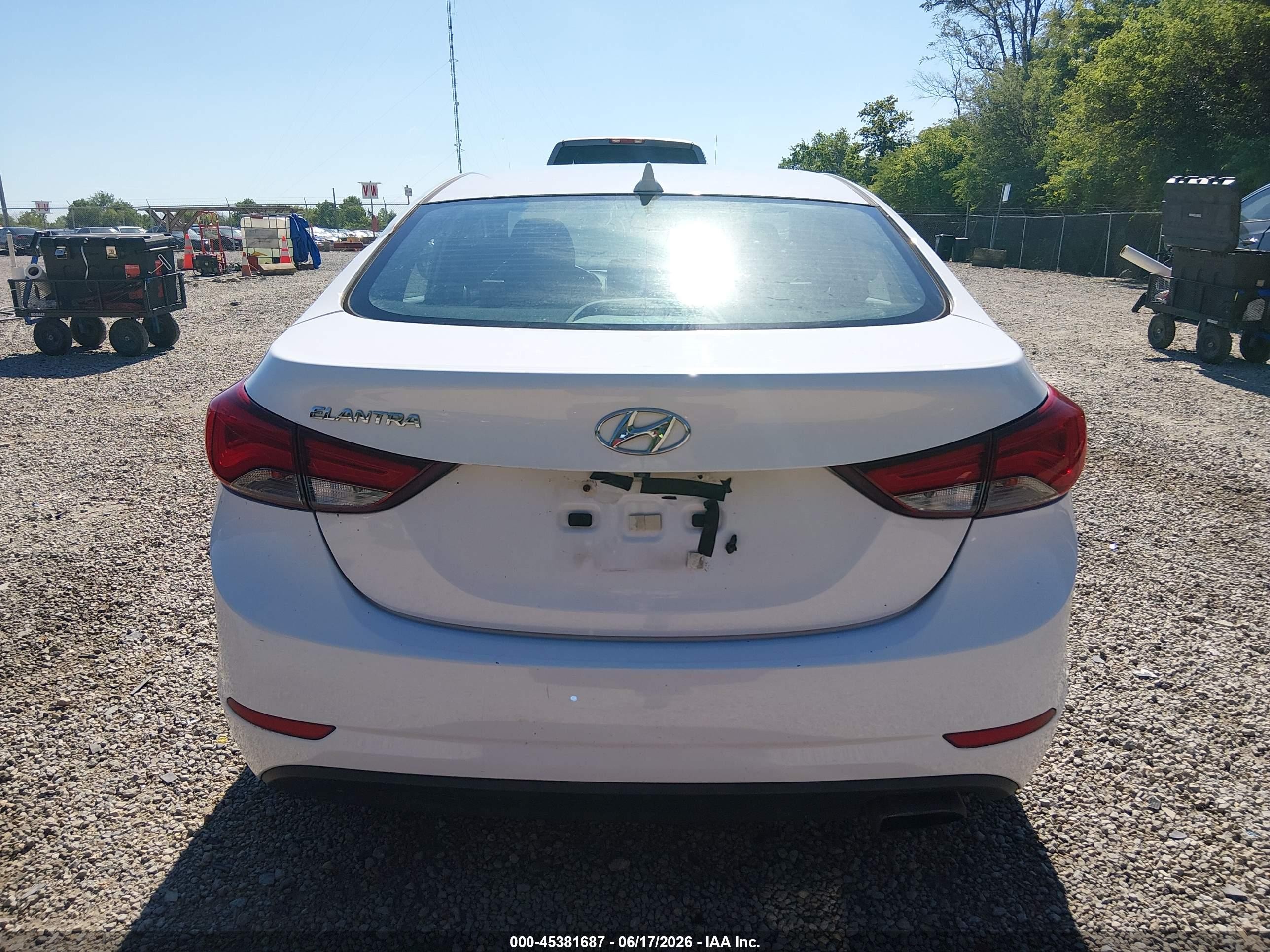 2015 Hyundai Elantra Sport White vin: KMHDH4AH9FU382886